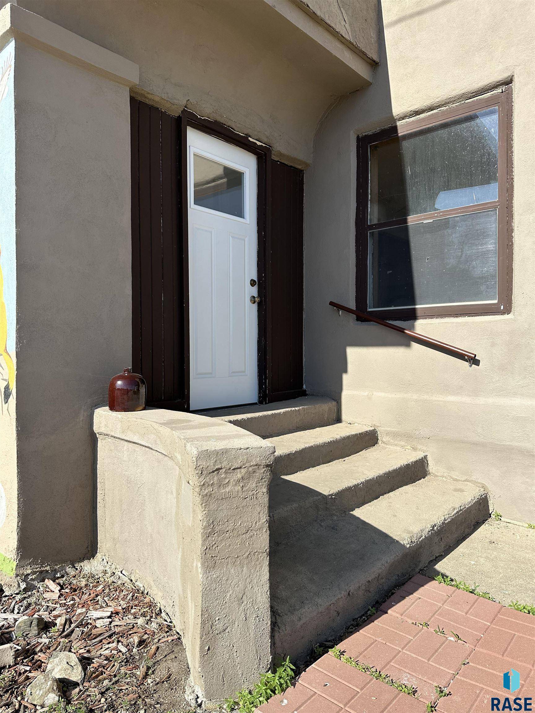 Menno, SD 57045,305 S 5th St