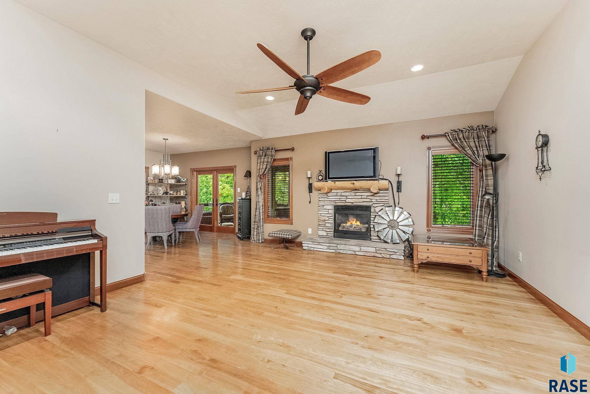 Sioux Falls, SD 57108,5616 S Shadow Wood Pl
