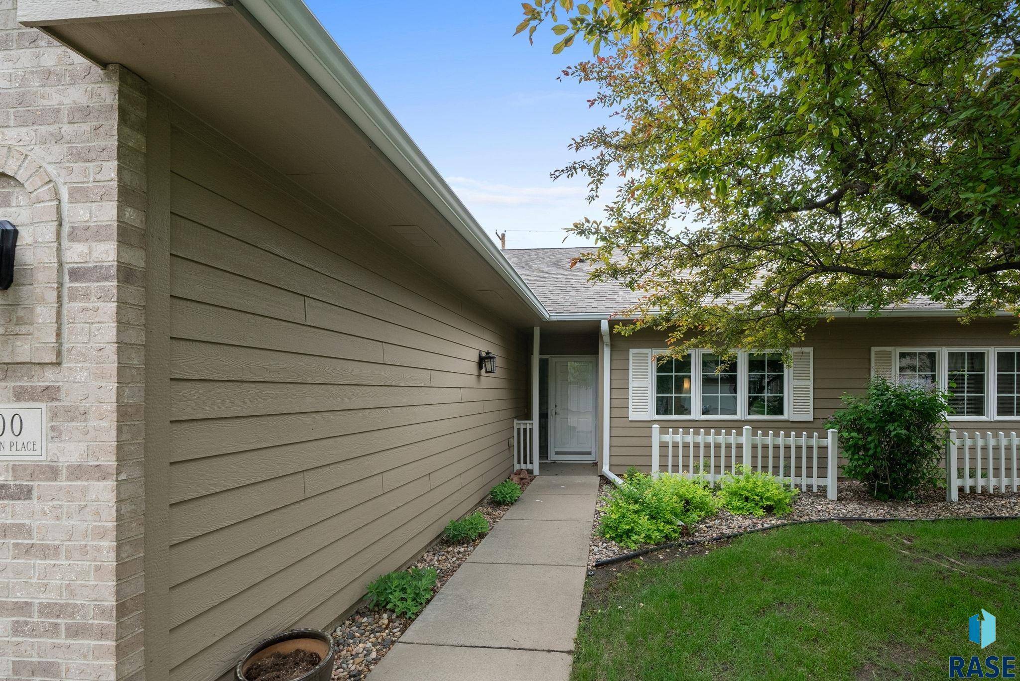 Sioux Falls, SD 57108,7200 S Hoffman Pl
