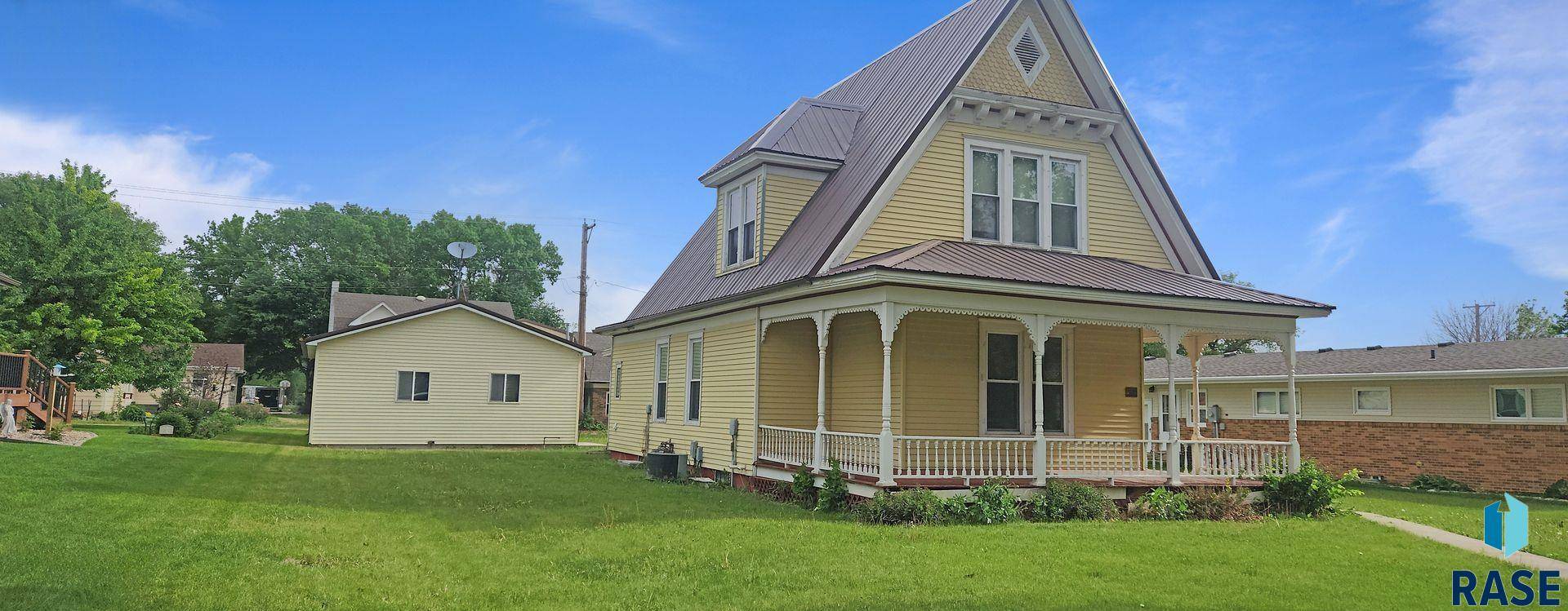 Scotland, SD 57059,120 Main St