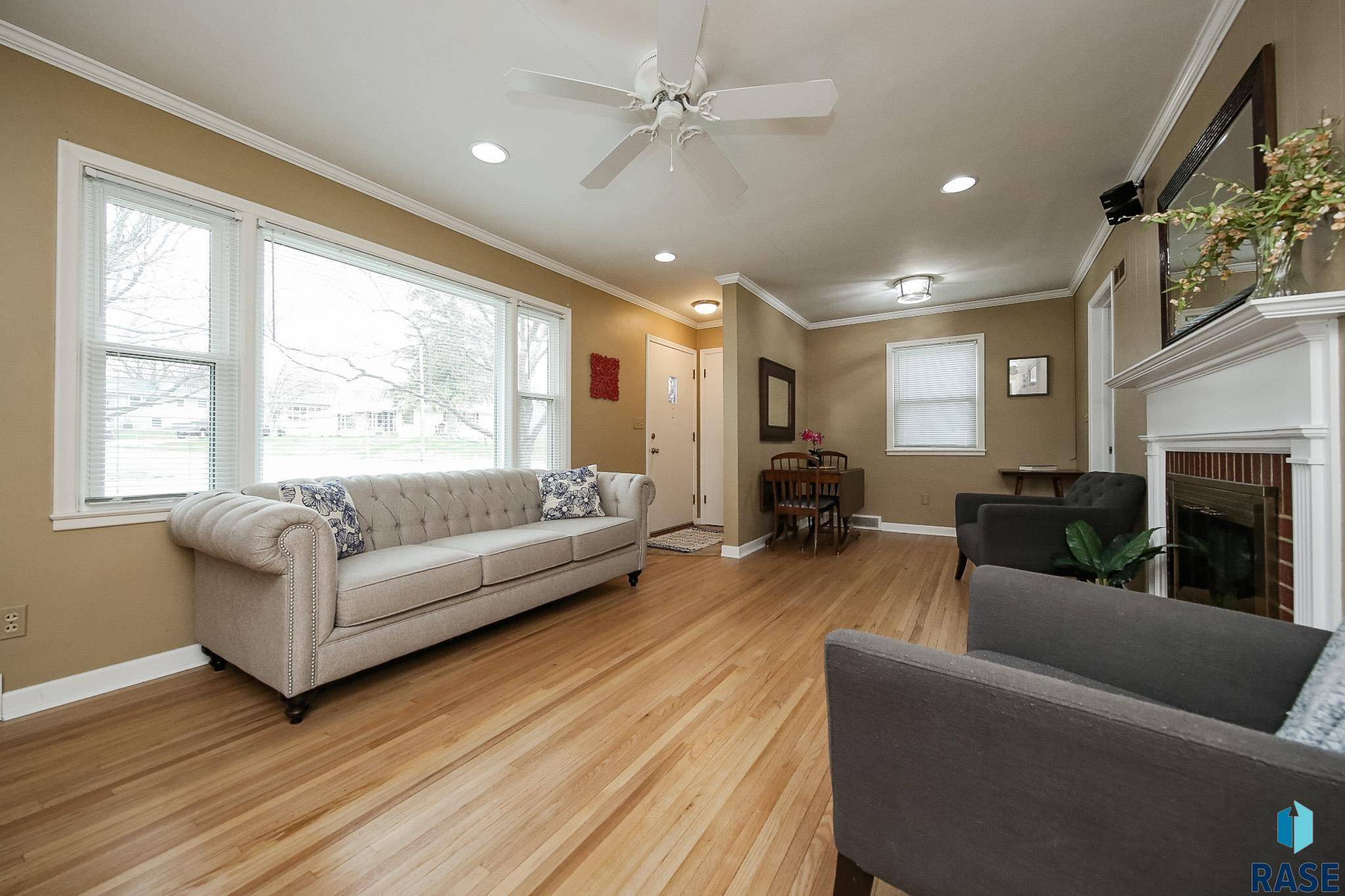 Sioux Falls, SD 57105,1600 S Glendale Ave