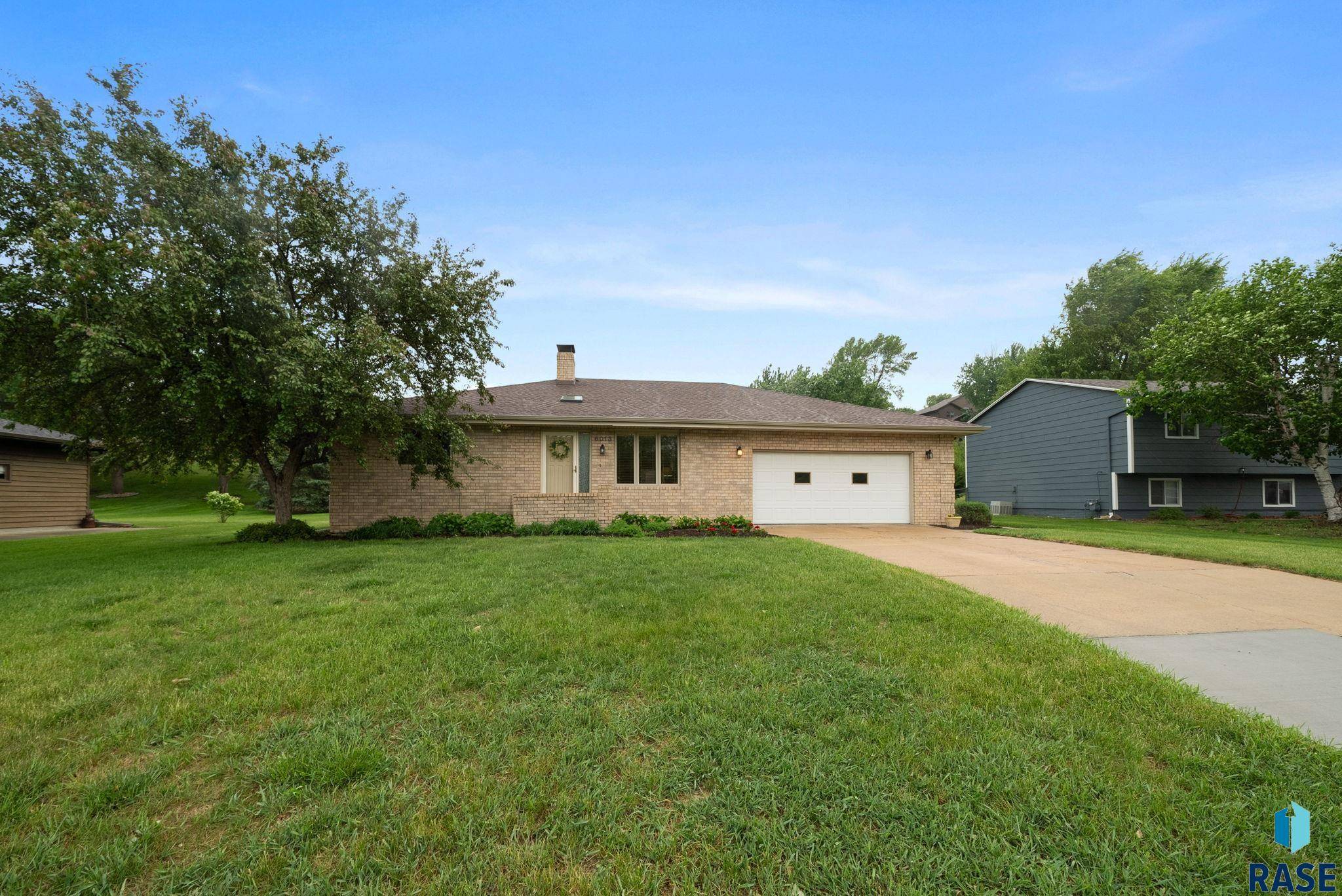 Sioux Falls, SD 57106,6013 W Silver Valley Dr