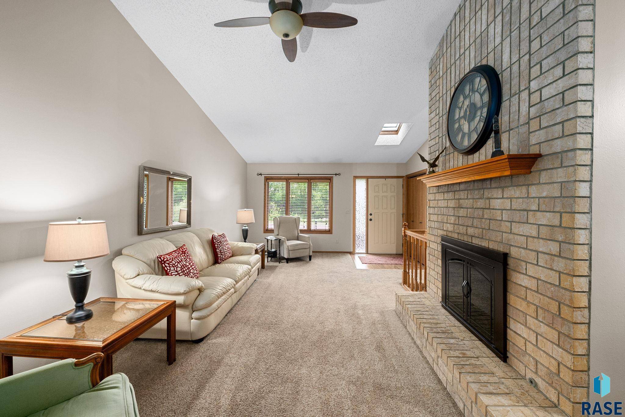 Sioux Falls, SD 57106,6013 W Silver Valley Dr