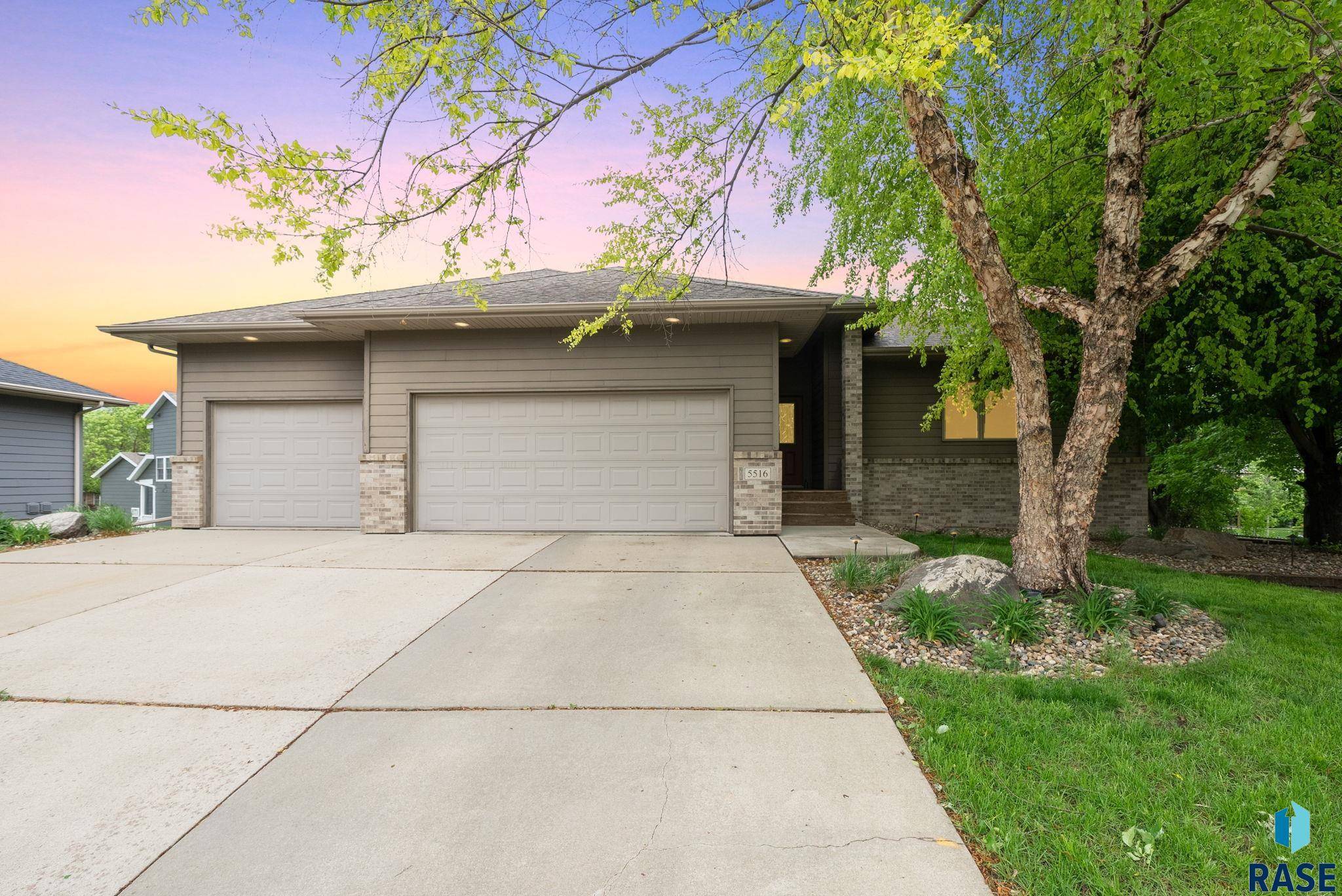 Sioux Falls, SD 57108,5516 S Tierney Pl