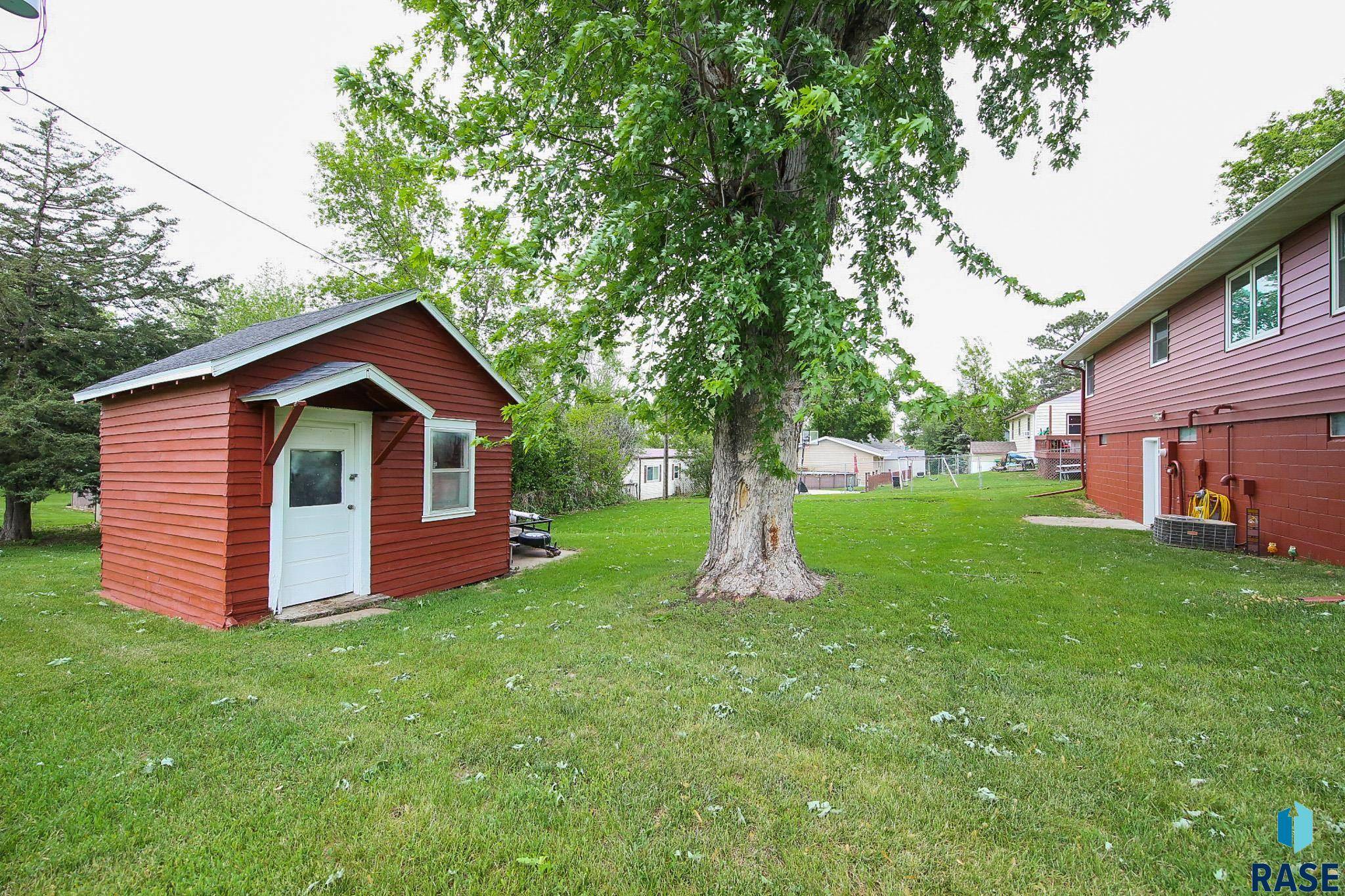 Garretson, SD 57030,109 N Frank Ave