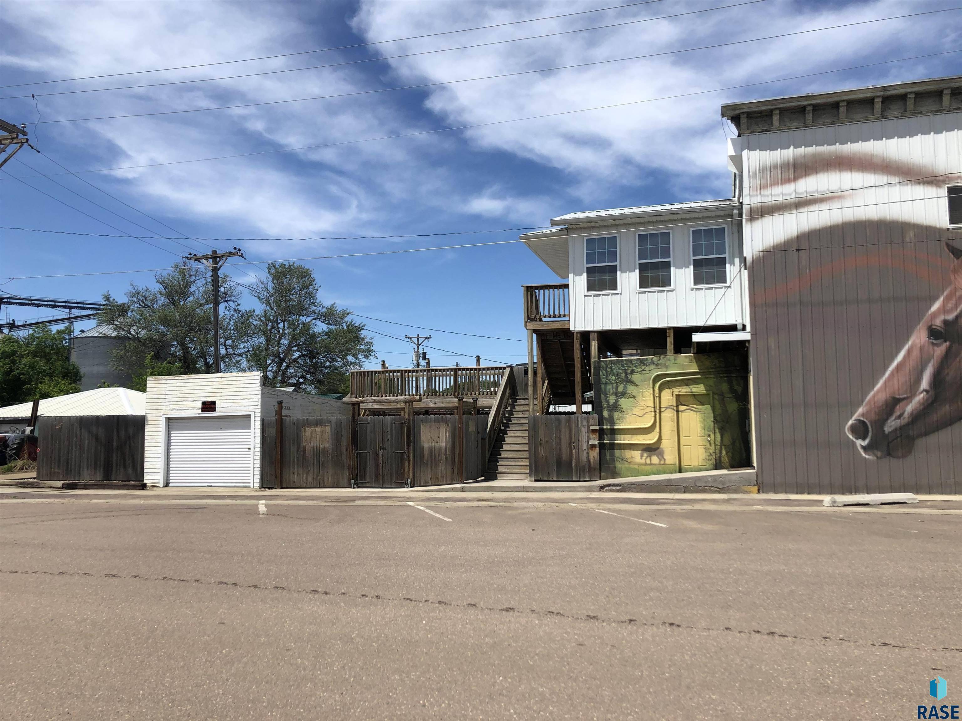 Menno, SD 57045,231 S 5th St