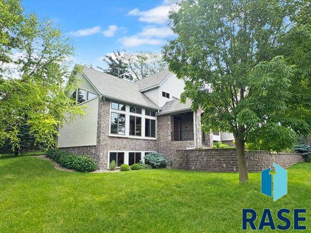 Sioux Falls, SD 57105,2502 S Big Timber Pl