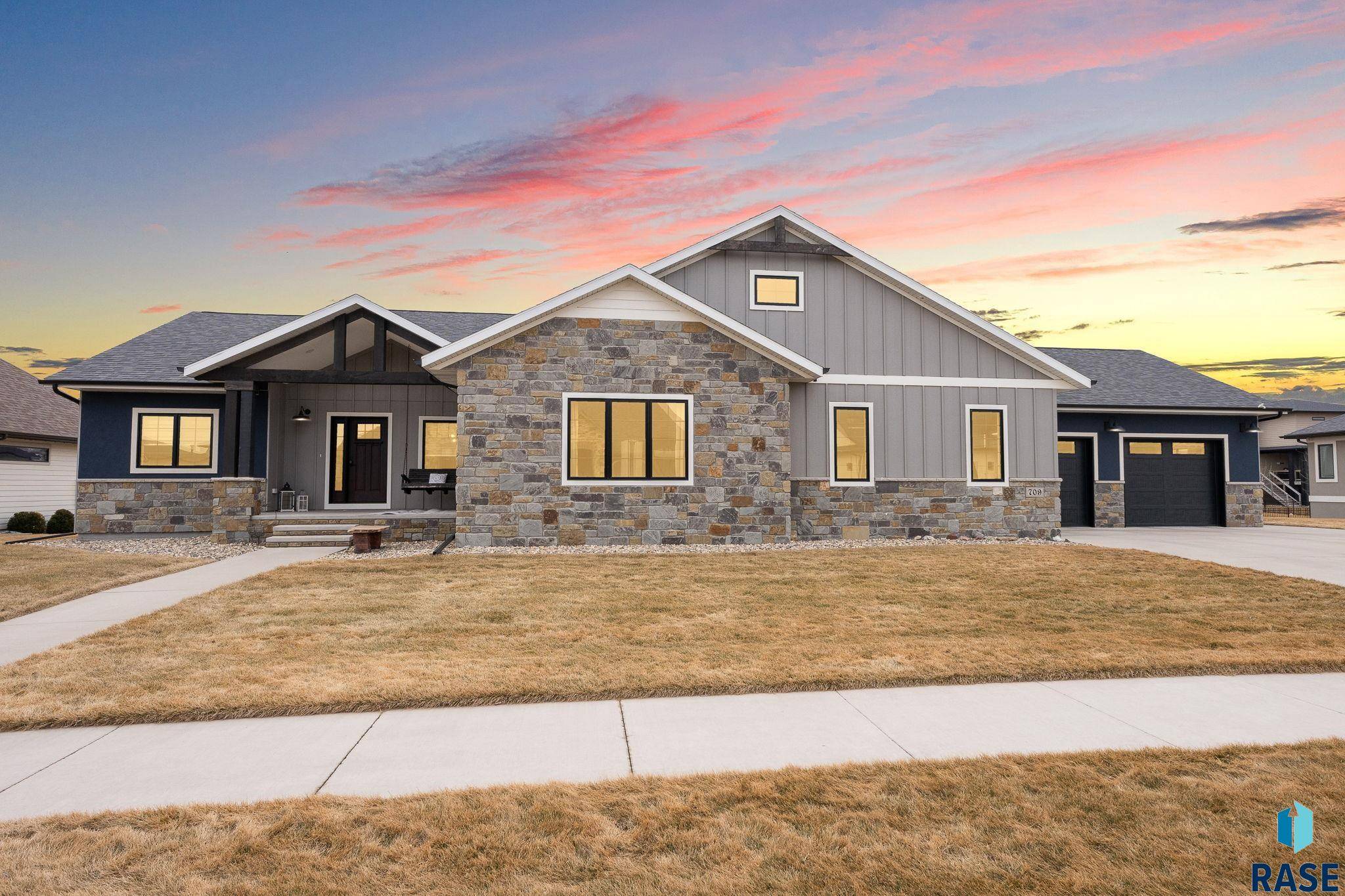 Sioux Falls, SD 57108,709 E Piping Rock Ln