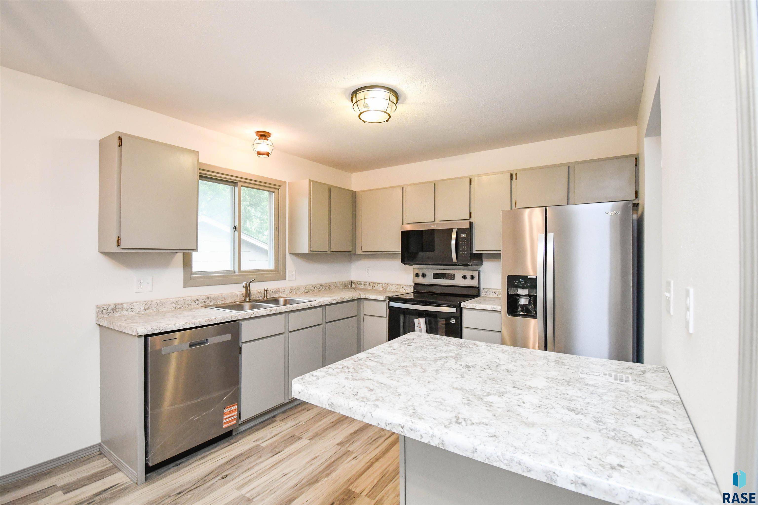 Sioux Falls, SD 57103,4301 E 28th St