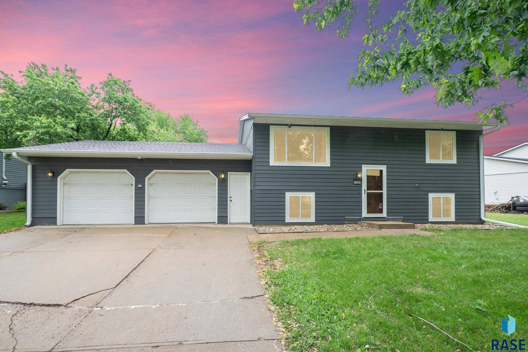 Sioux Falls, SD 57106-1643,4504 S Plains Dr