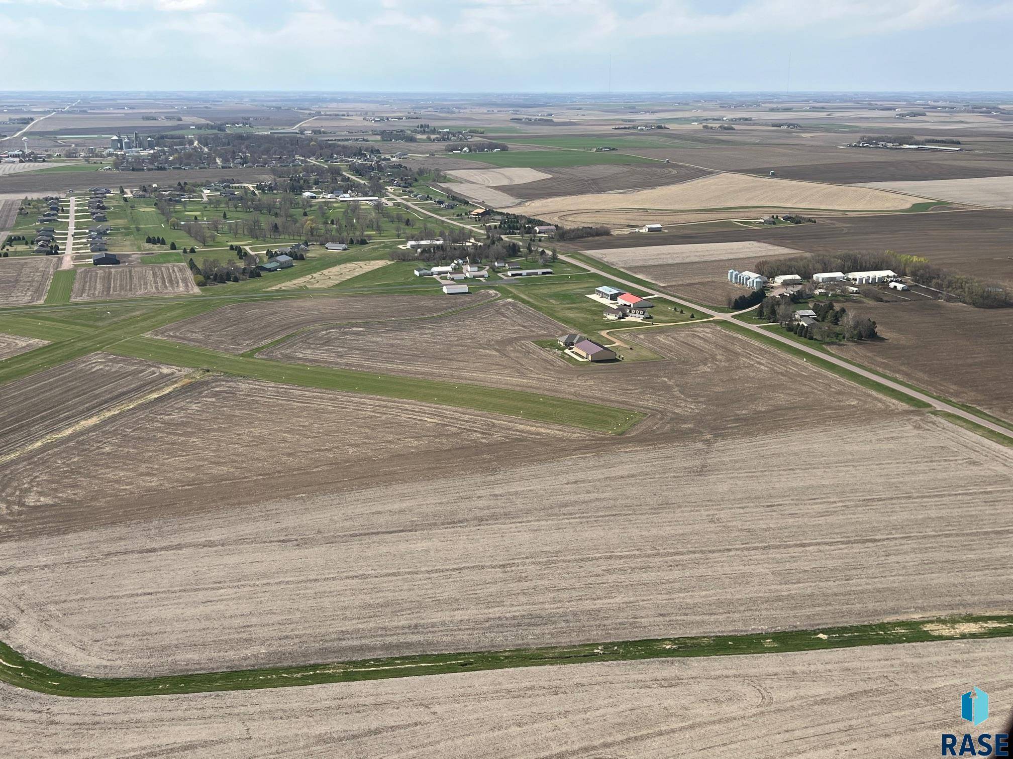 Larchwood, IA 51241,1937 Clarence Ln