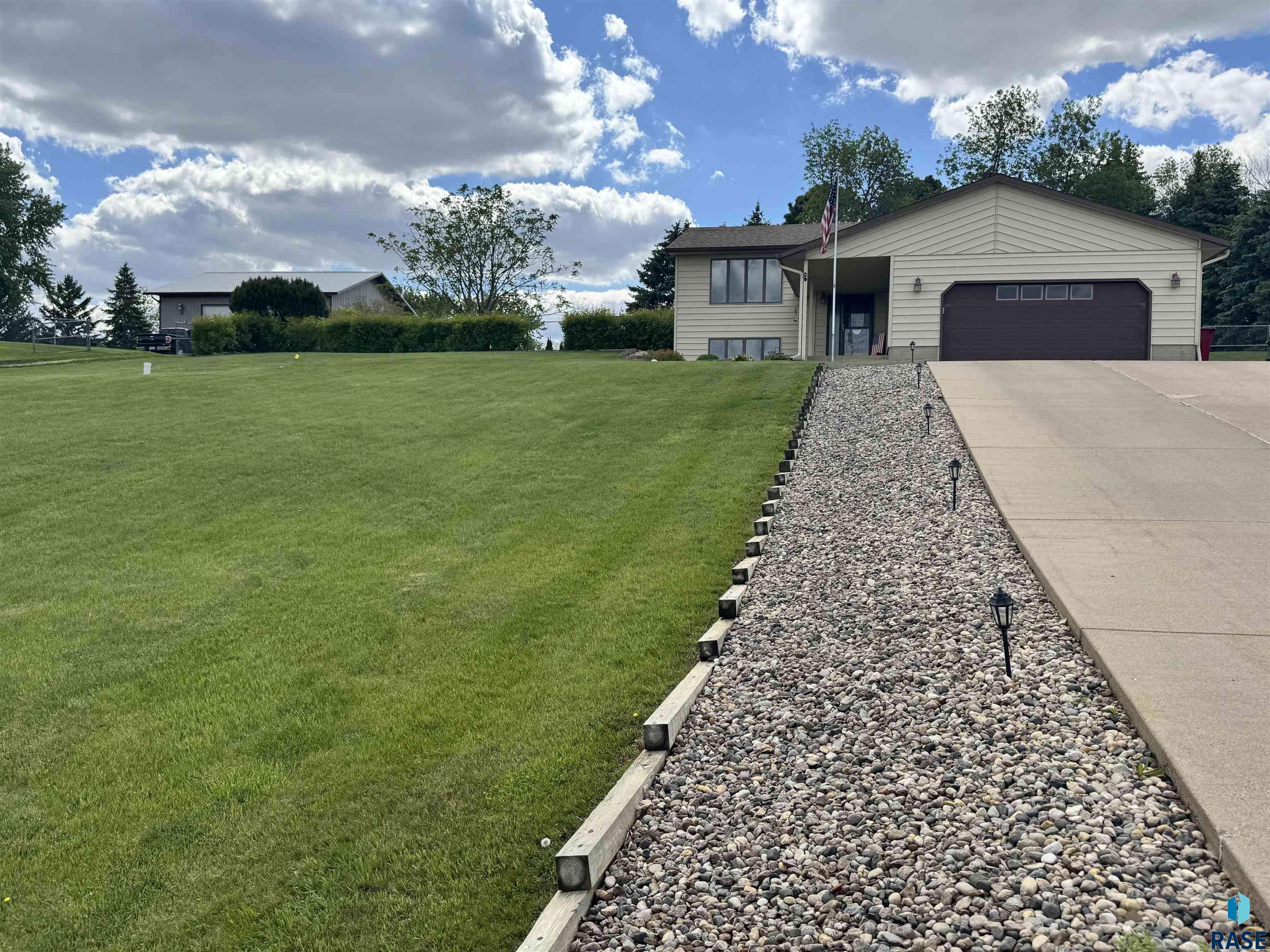 Sioux Falls, SD 57107,6001 N Western Ave