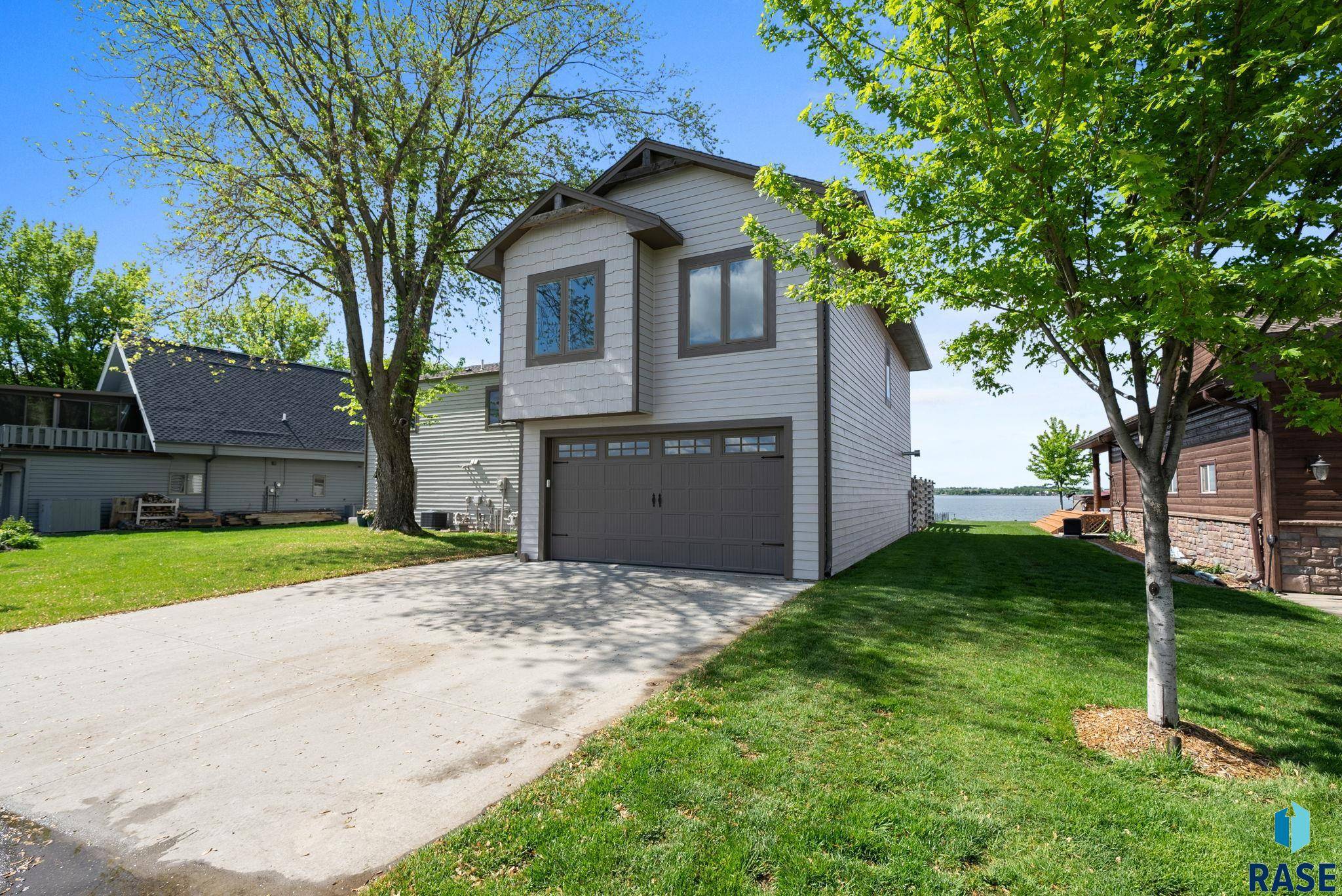 Wentworth, SD 57075,6604 Peninsula Pt