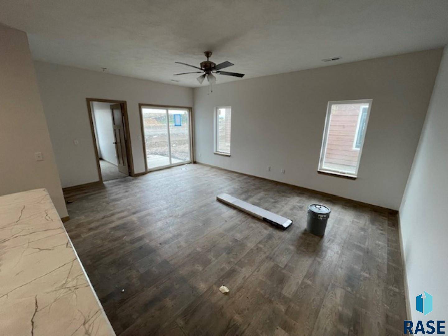 Sioux Falls, SD 57106,3408 S Heather Ave