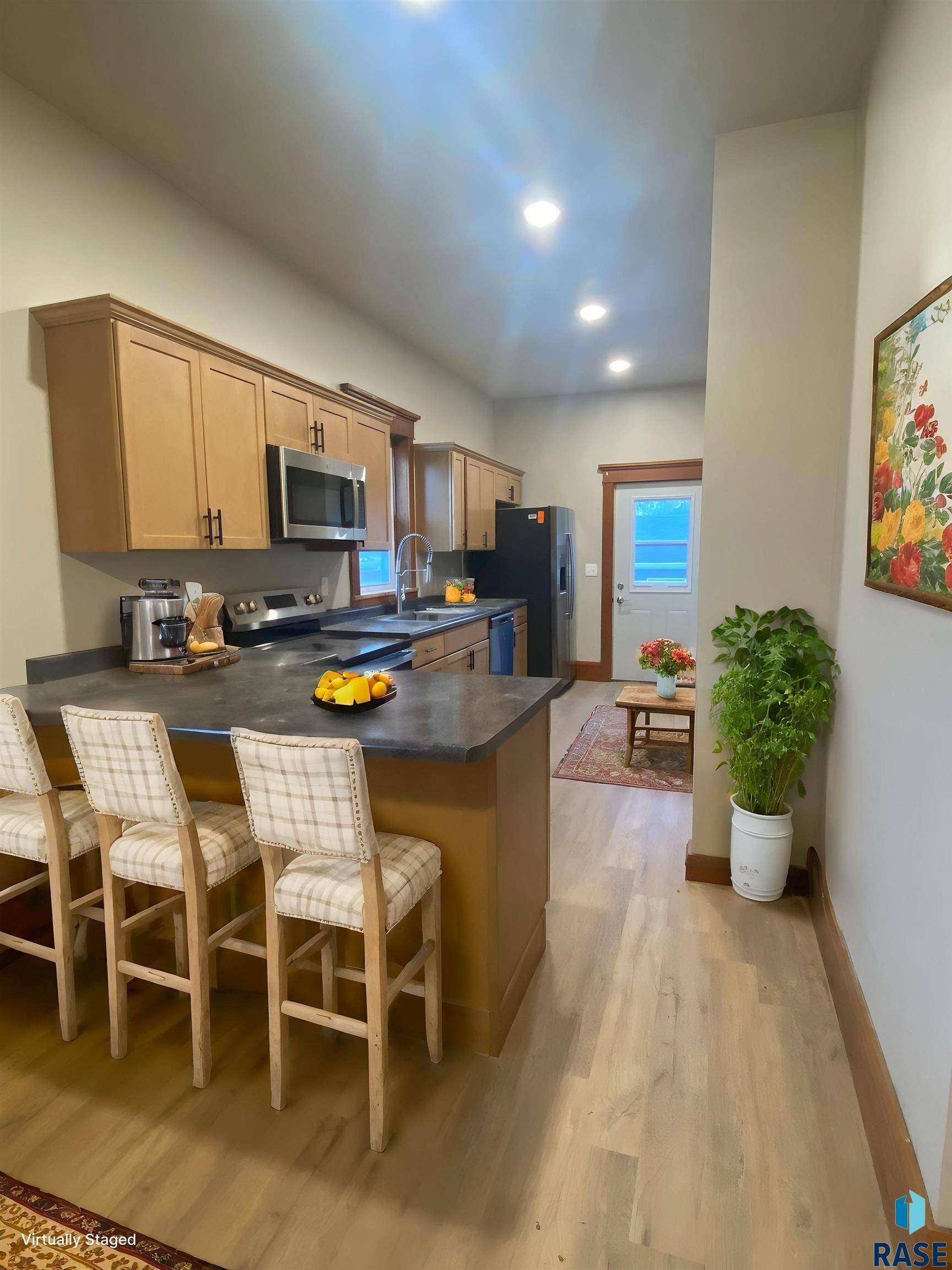 Sioux Falls, SD 57104,233 S Grange Ave