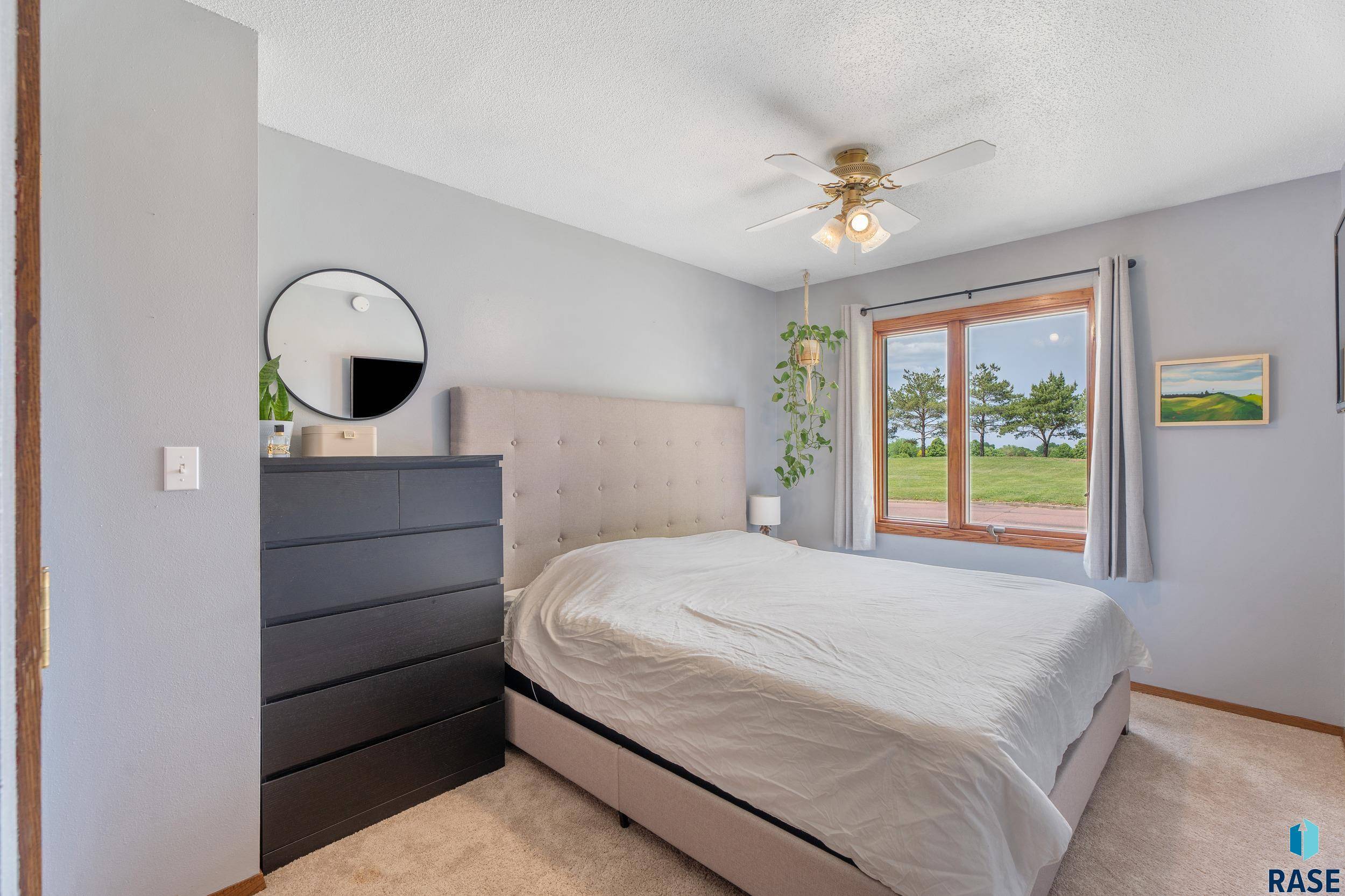 Sioux Falls, SD 57103,4201 E 22nd St