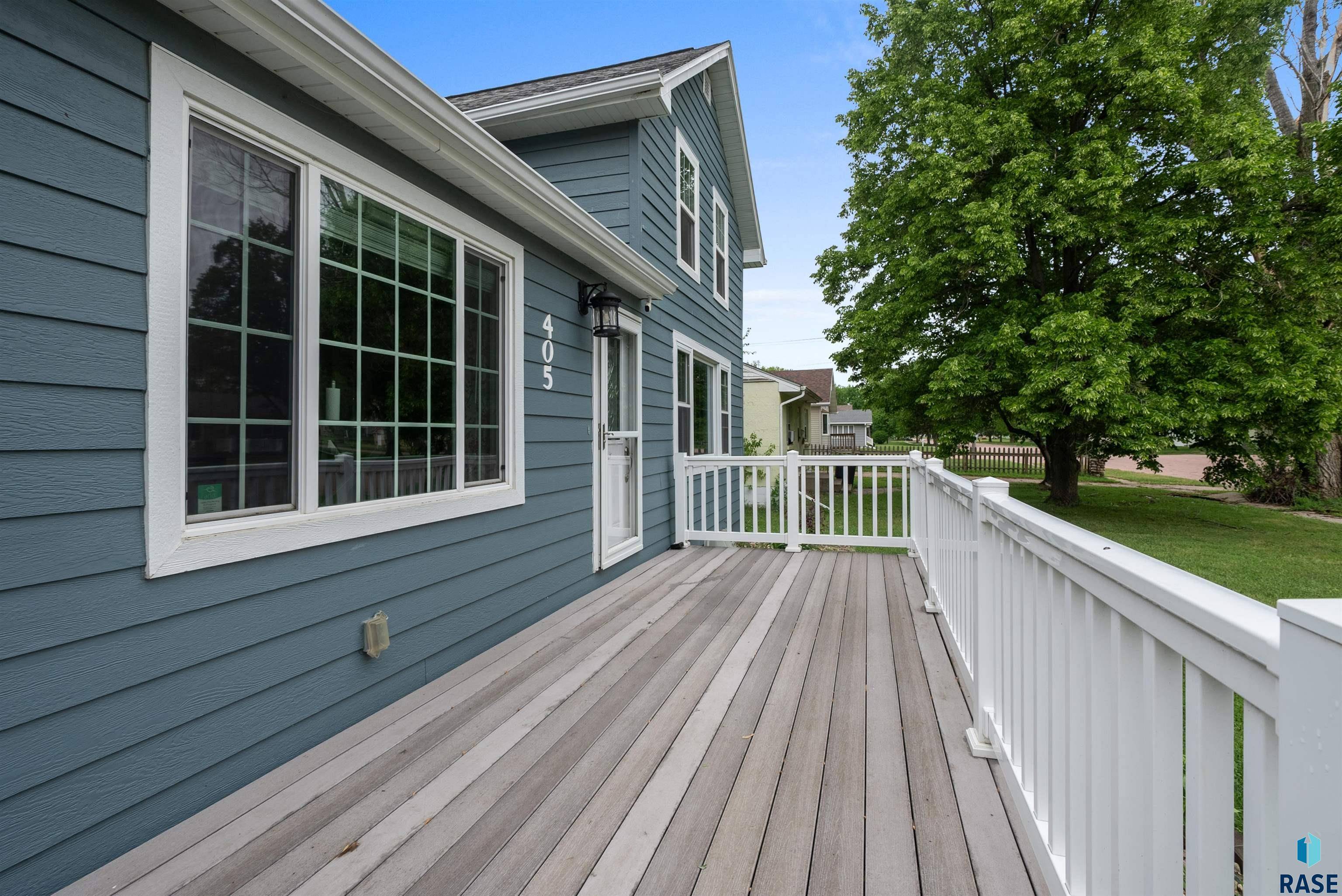Beresford, SD 57004,405 S 2nd St