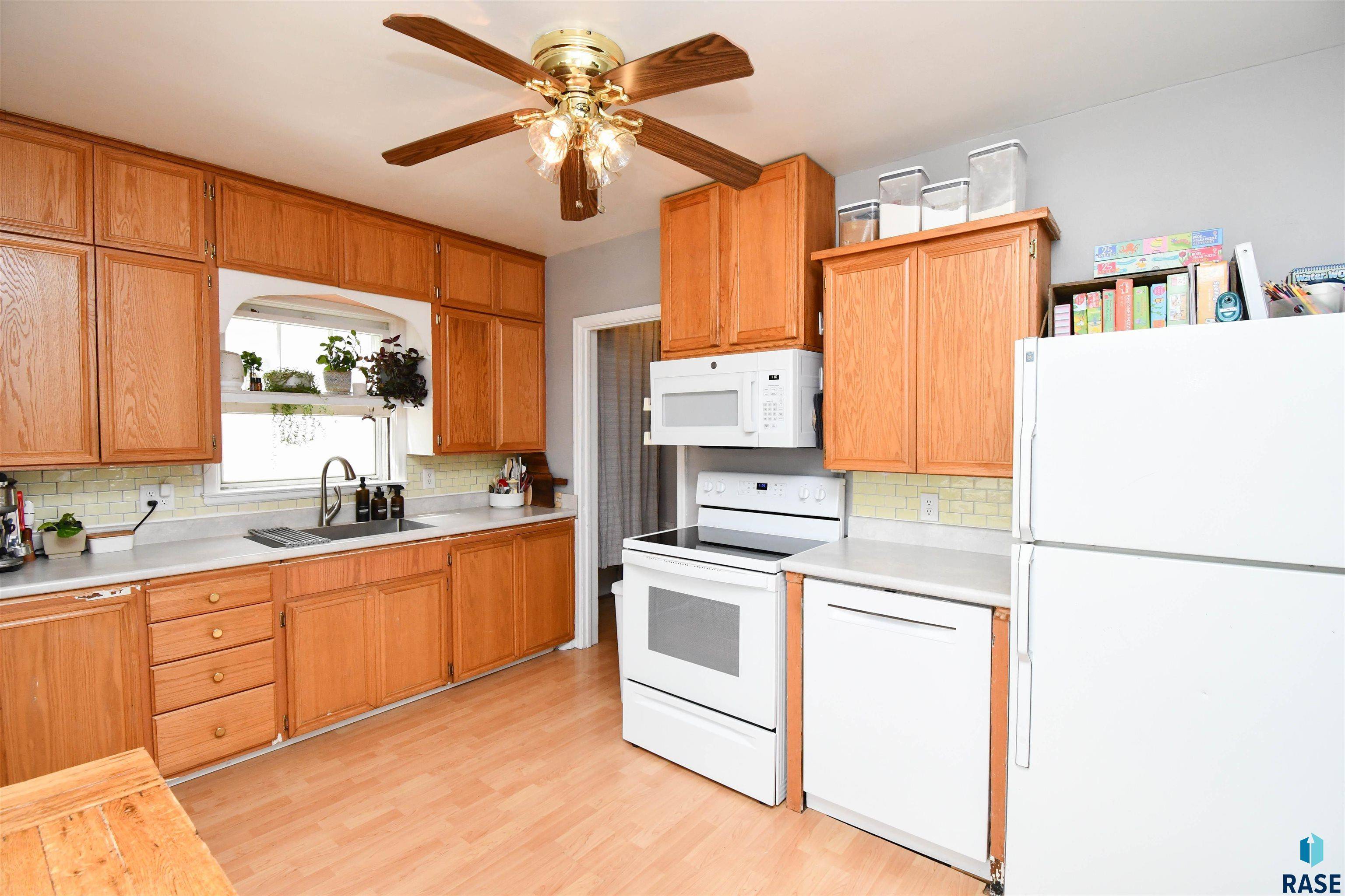 Sioux Falls, SD 57104,735 S Hawthorne Ave
