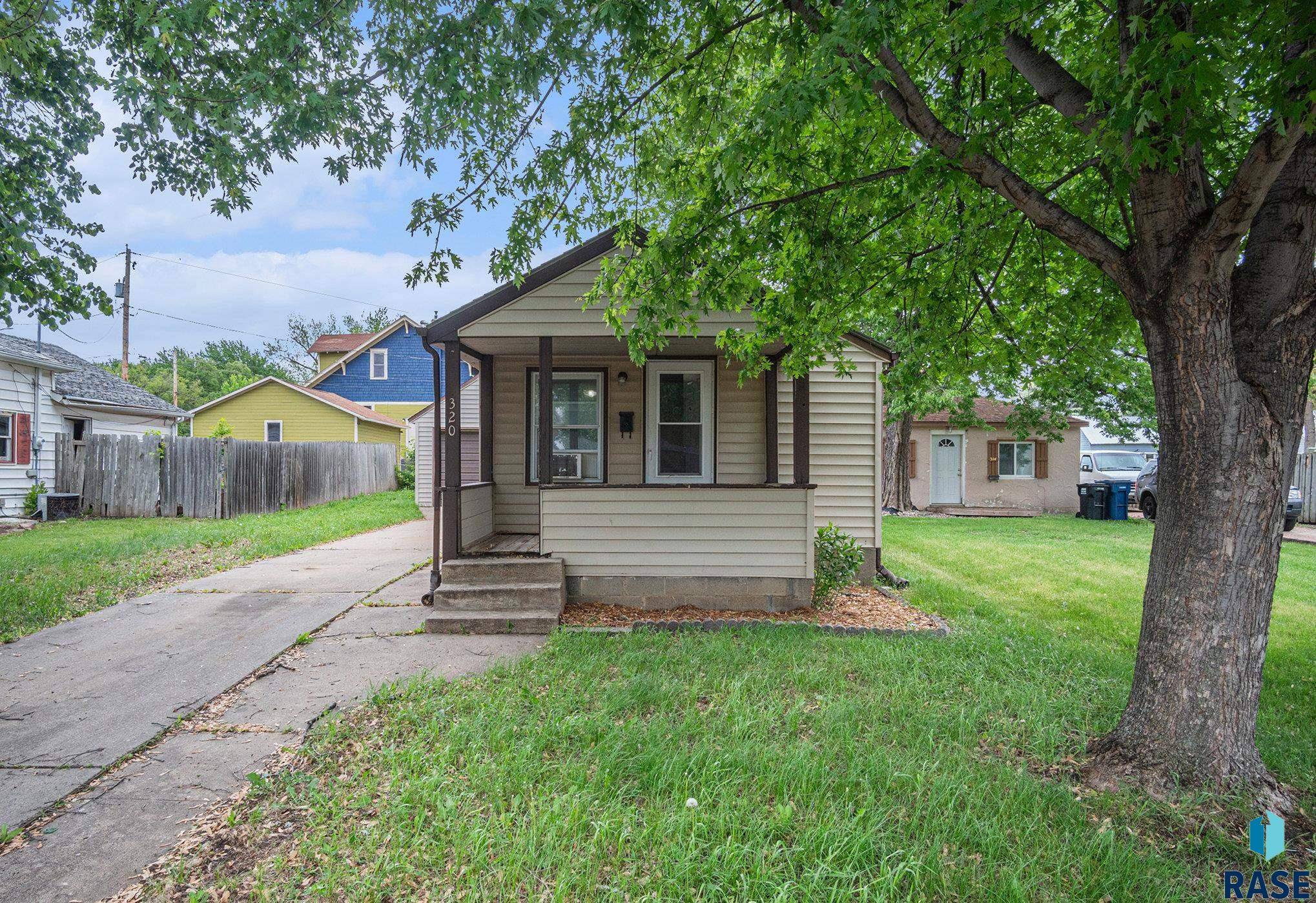 Sioux Falls, SD 57103-1446,320 N Mable Ave