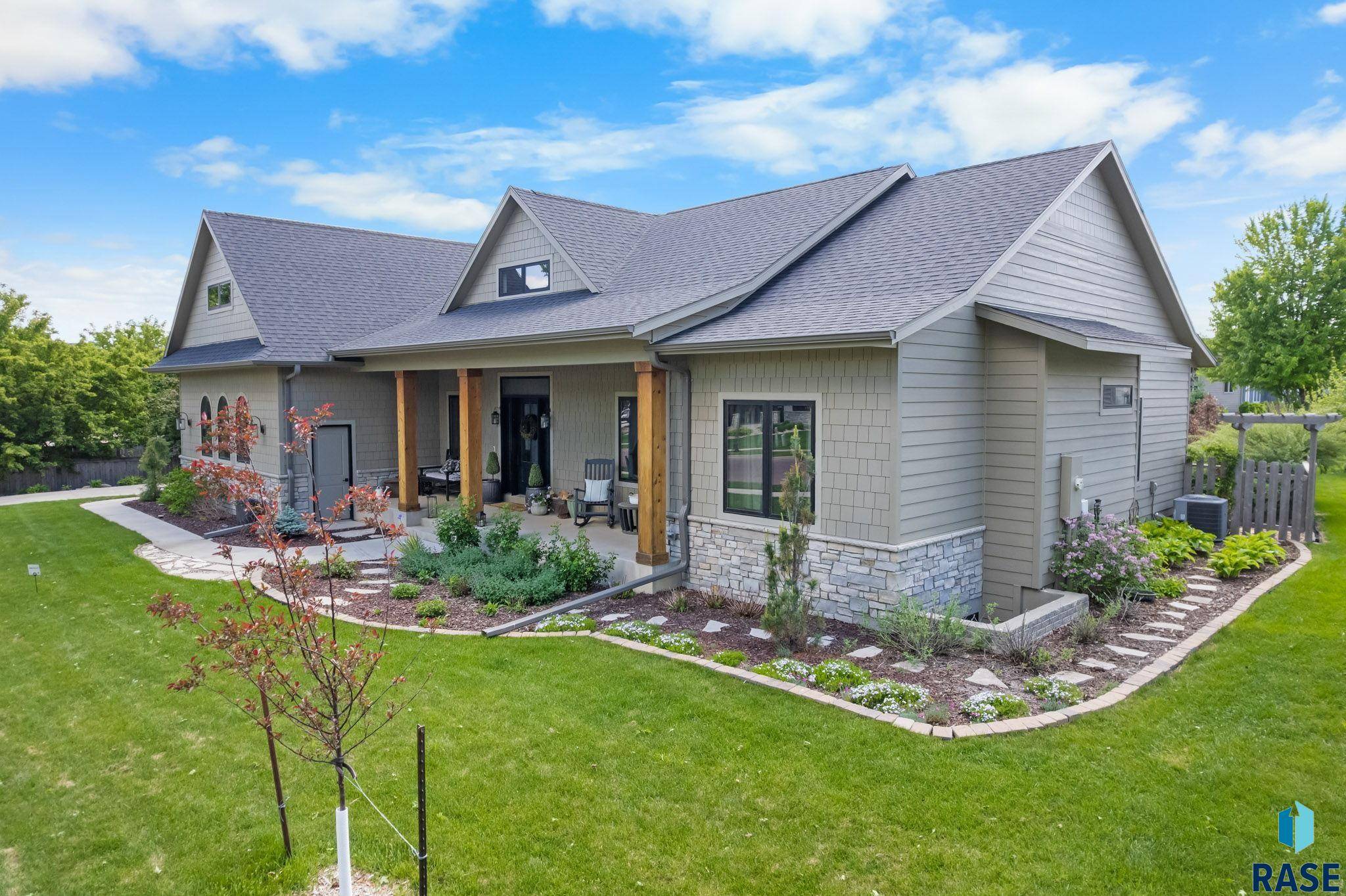 Sioux Falls, SD 57110,805 S Scarlet Oak Trl