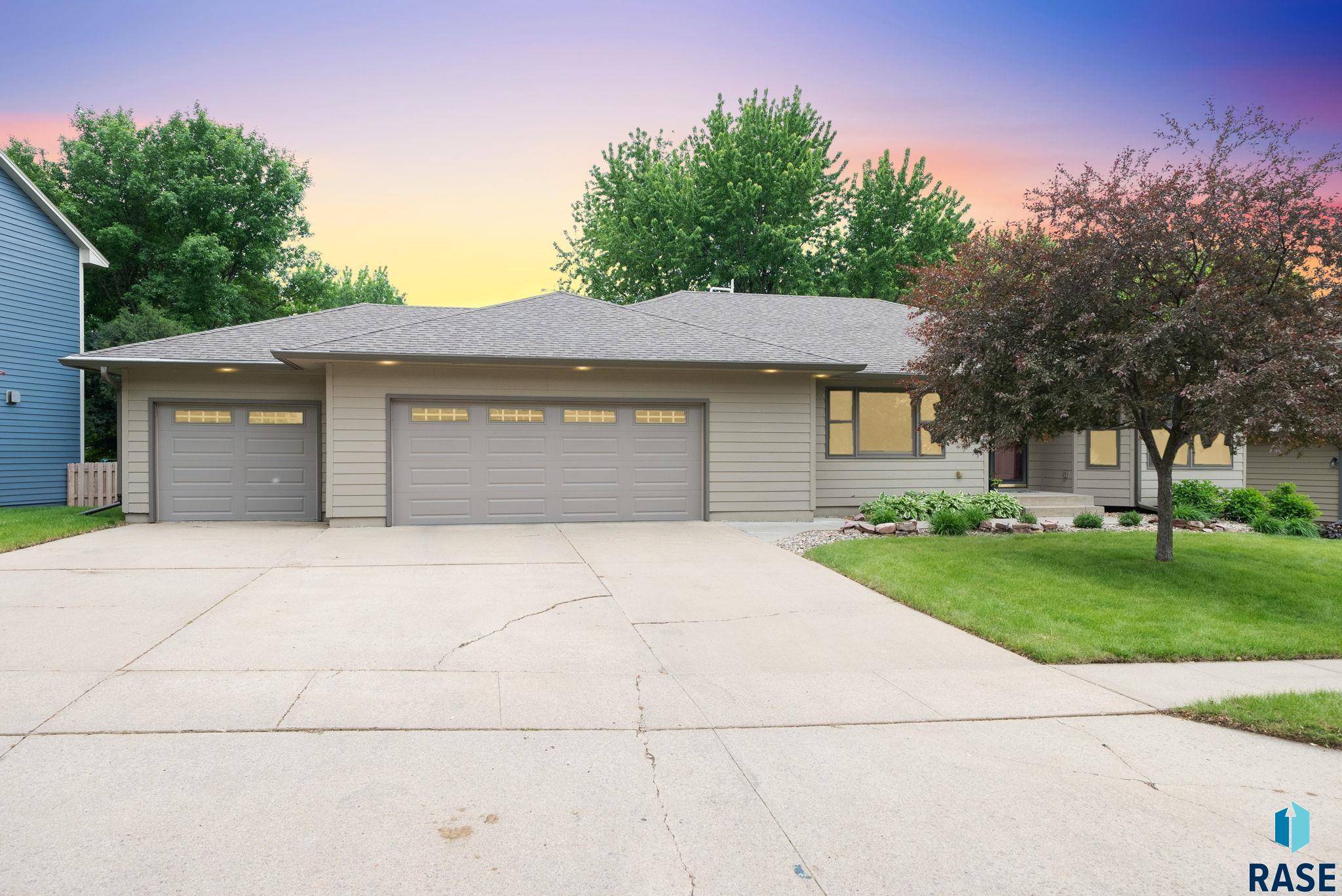 Sioux Falls, SD 57108,909 E 64th St