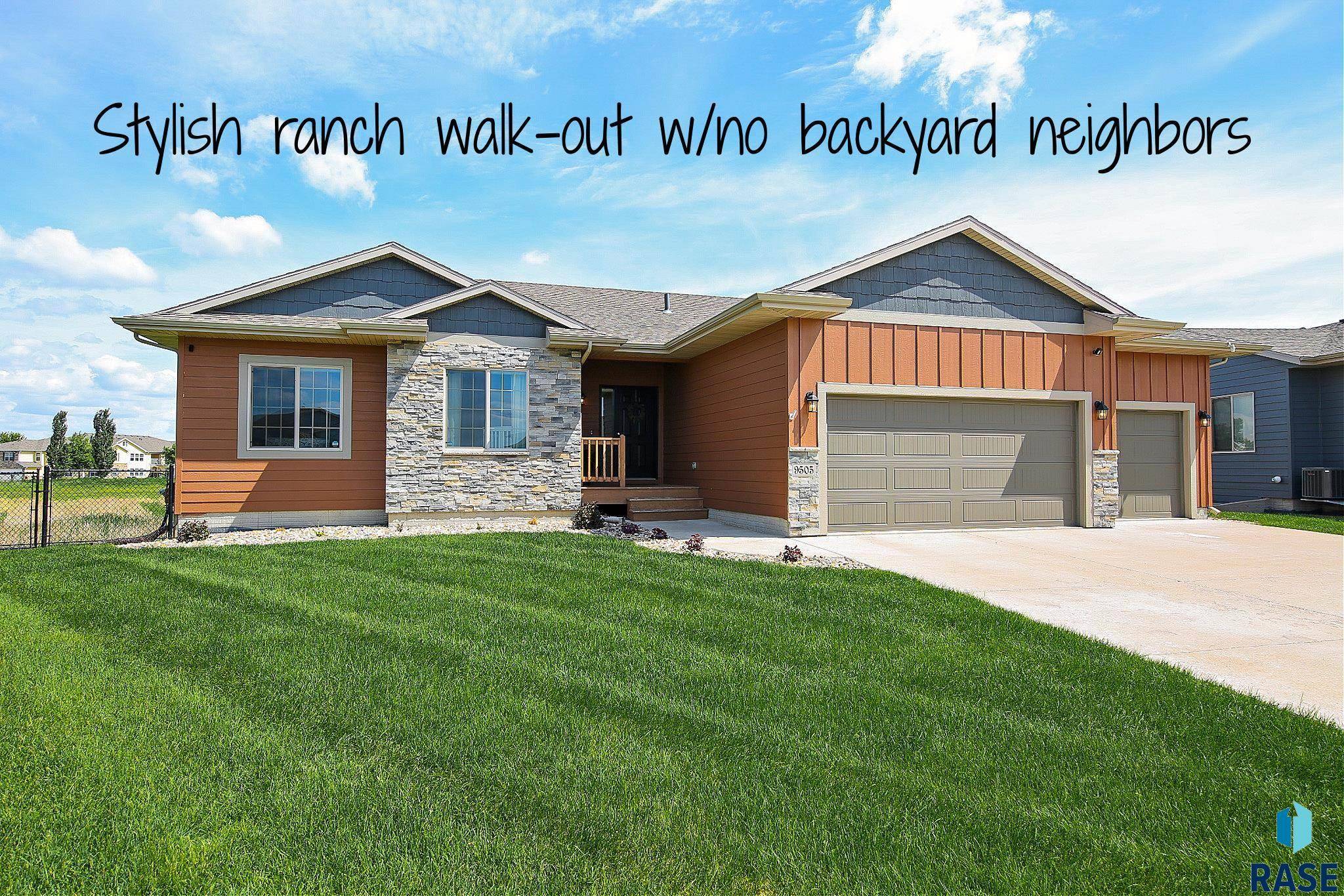 Sioux Falls, SD 57106,9505 W Keyrell Cir