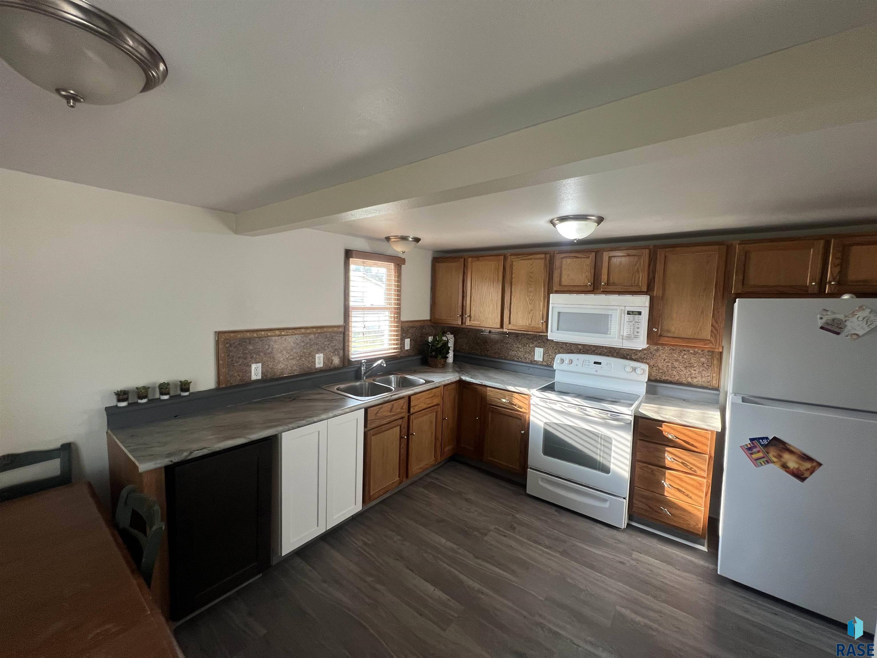 Kenneth, MN 56147,222 Central Ave