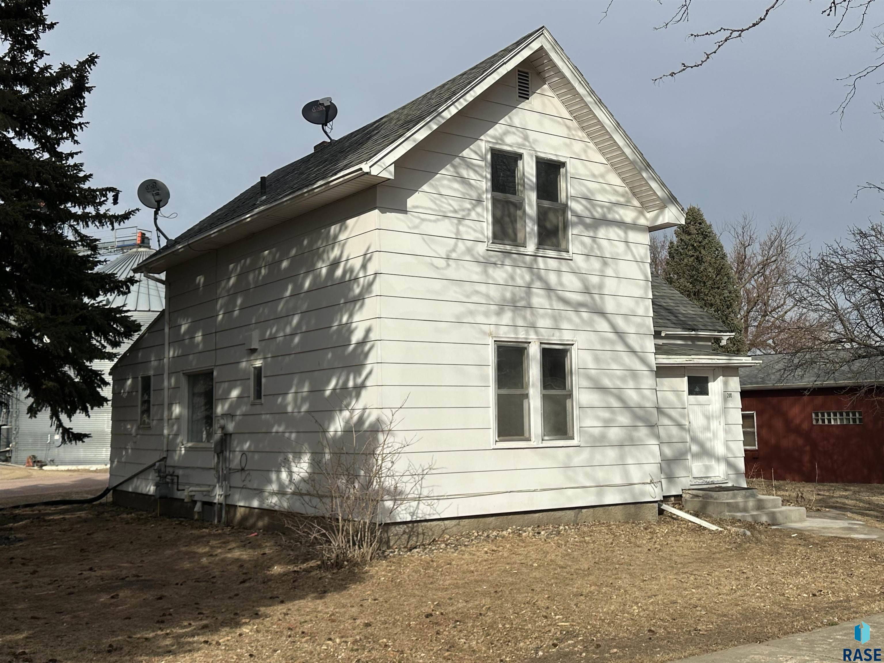 Freeman, SD 57029,200 E 2nd St
