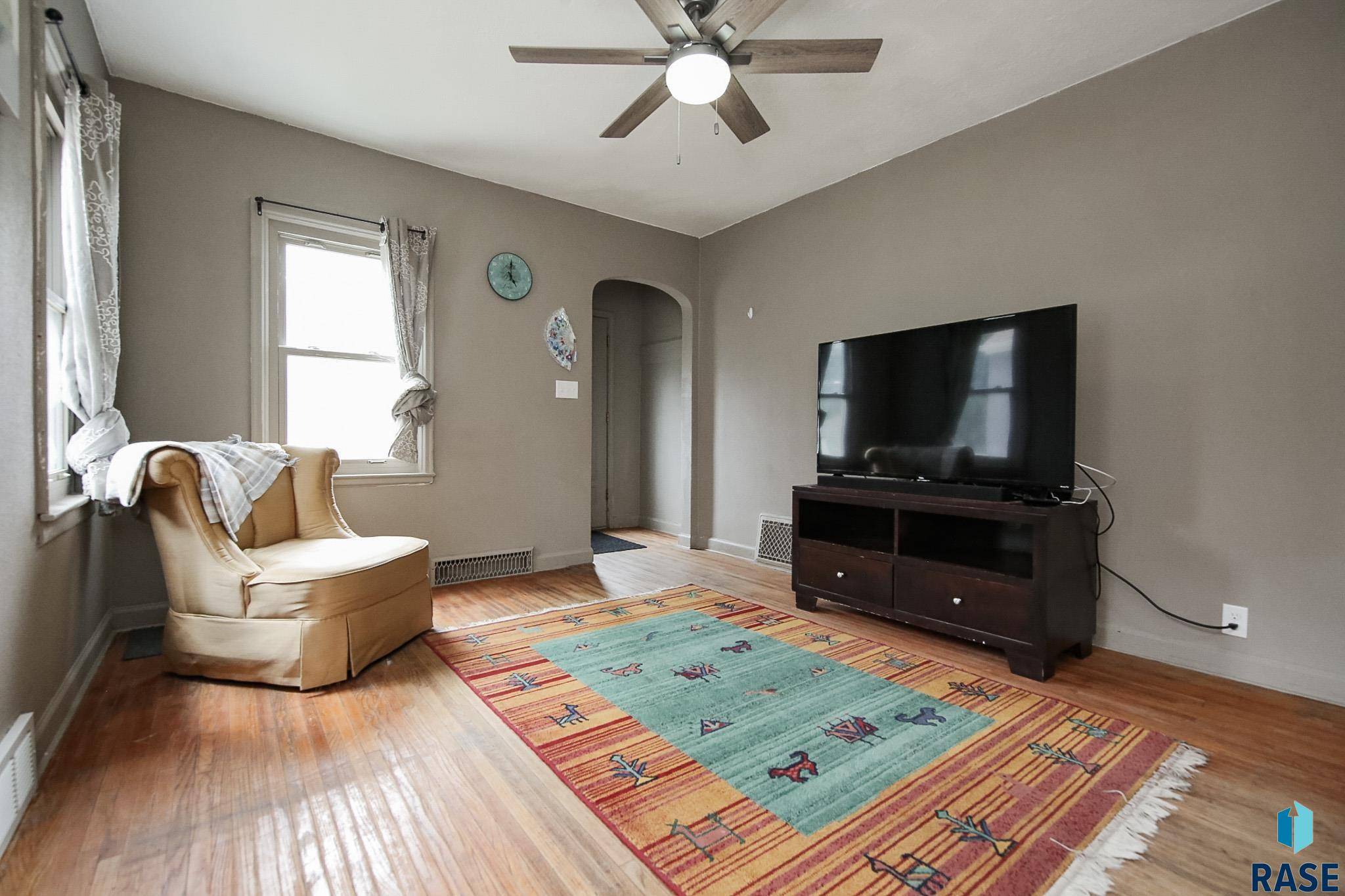 Sioux Falls, SD 57105,1904 S Duluth Ave