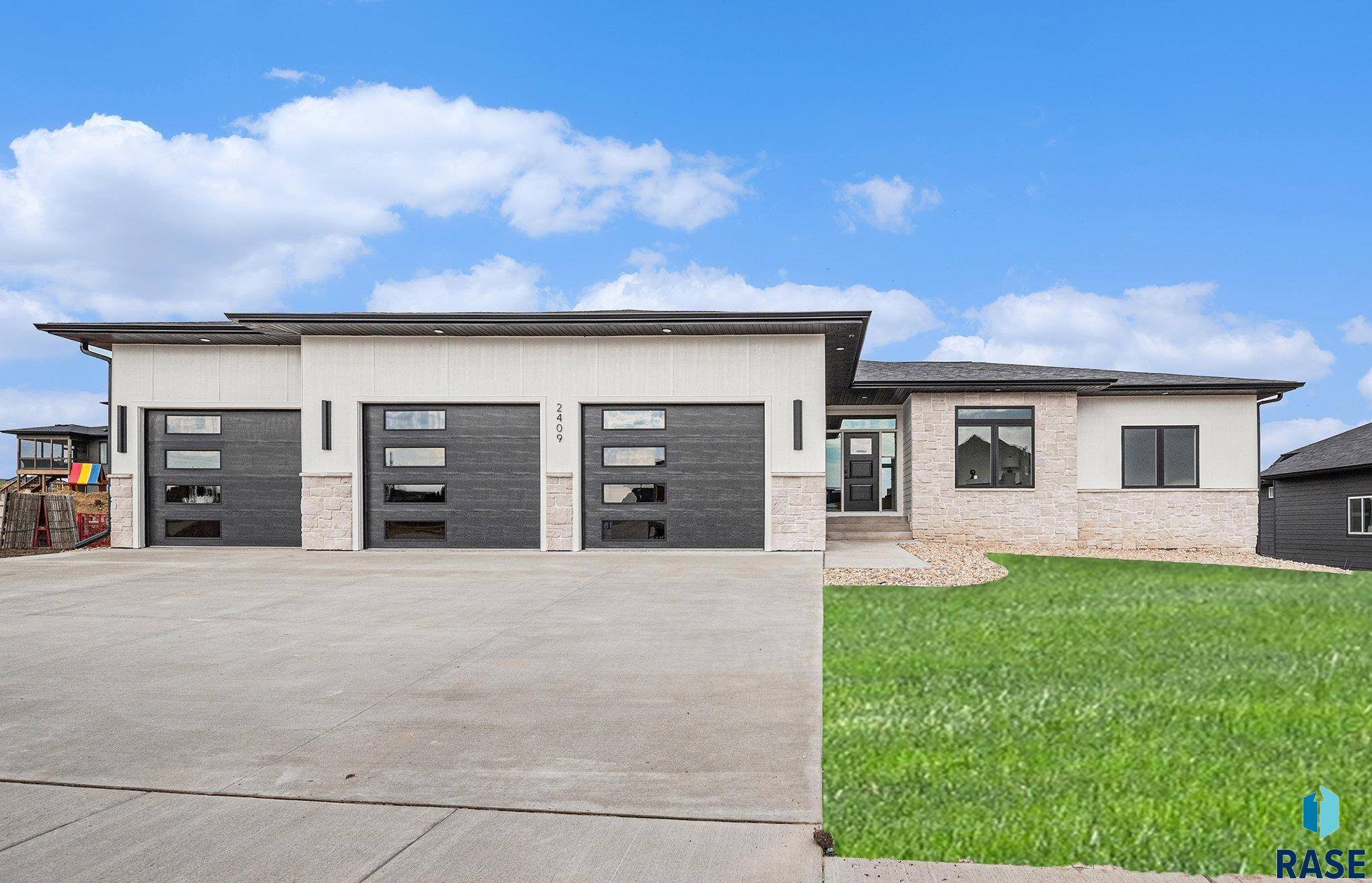 Sioux Falls, SD 57110,2900 S Faith Ave