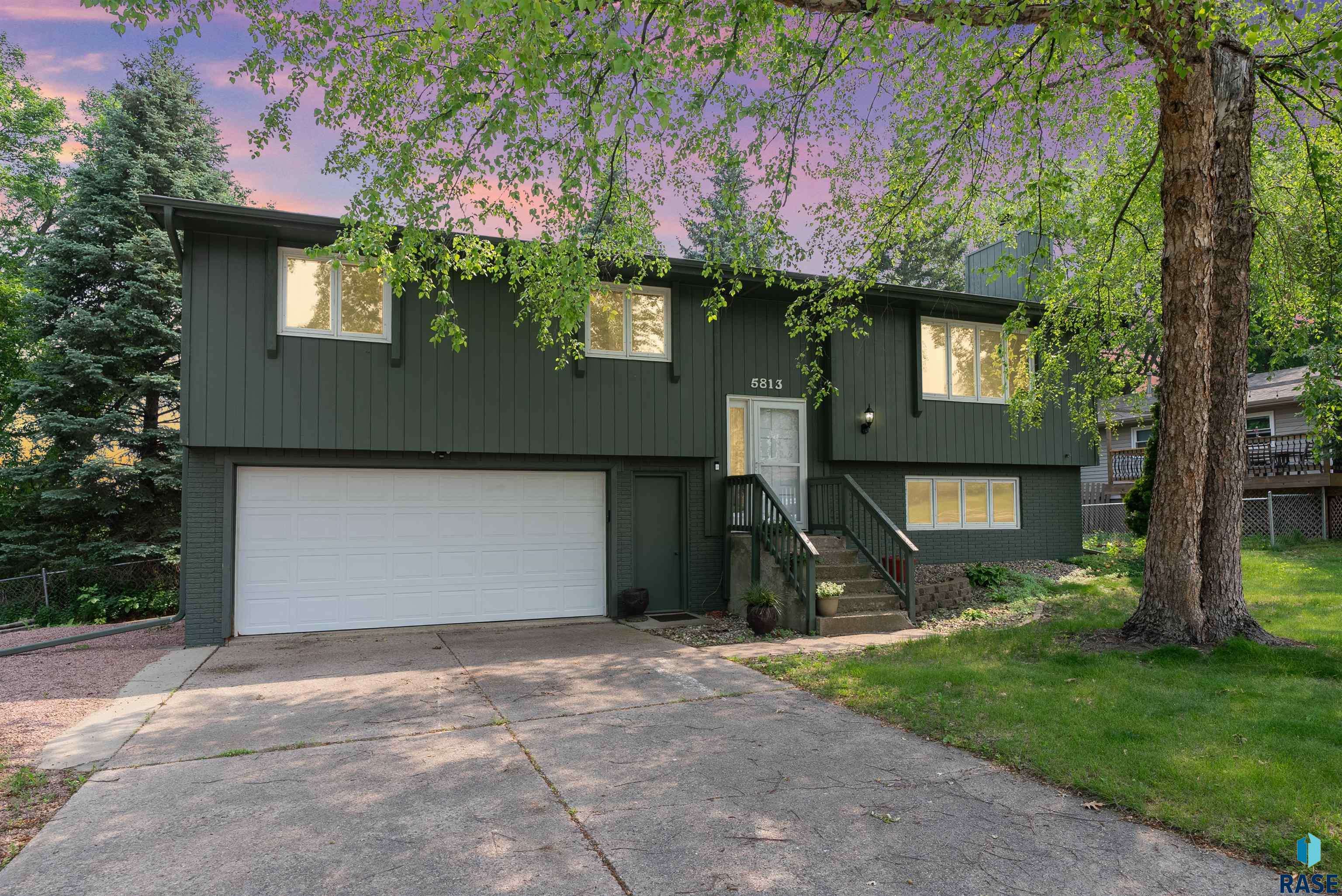 Sioux Falls, SD 57106,5813 W 28th St