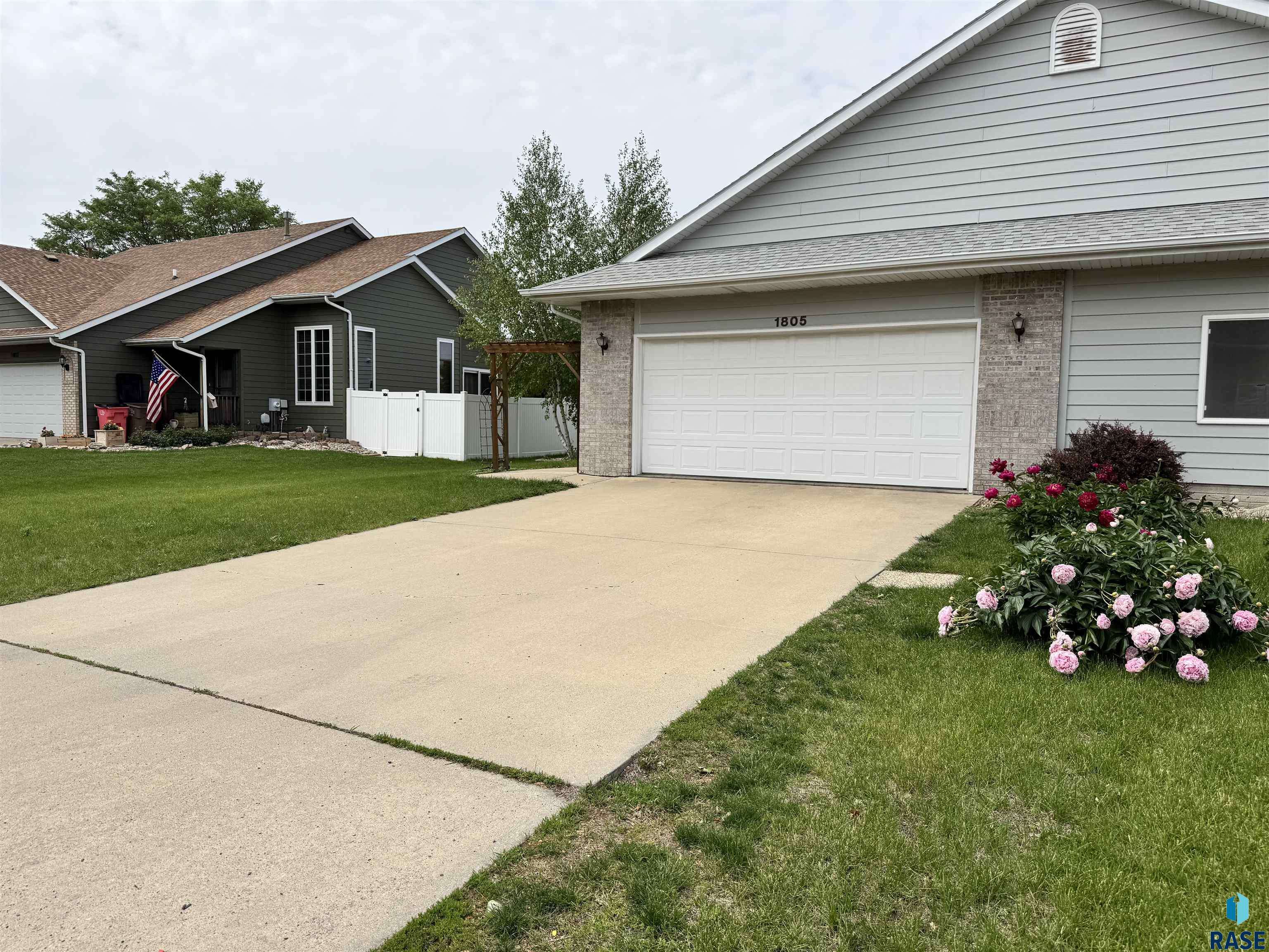Sioux Falls, SD 57108,1805 E 57th St