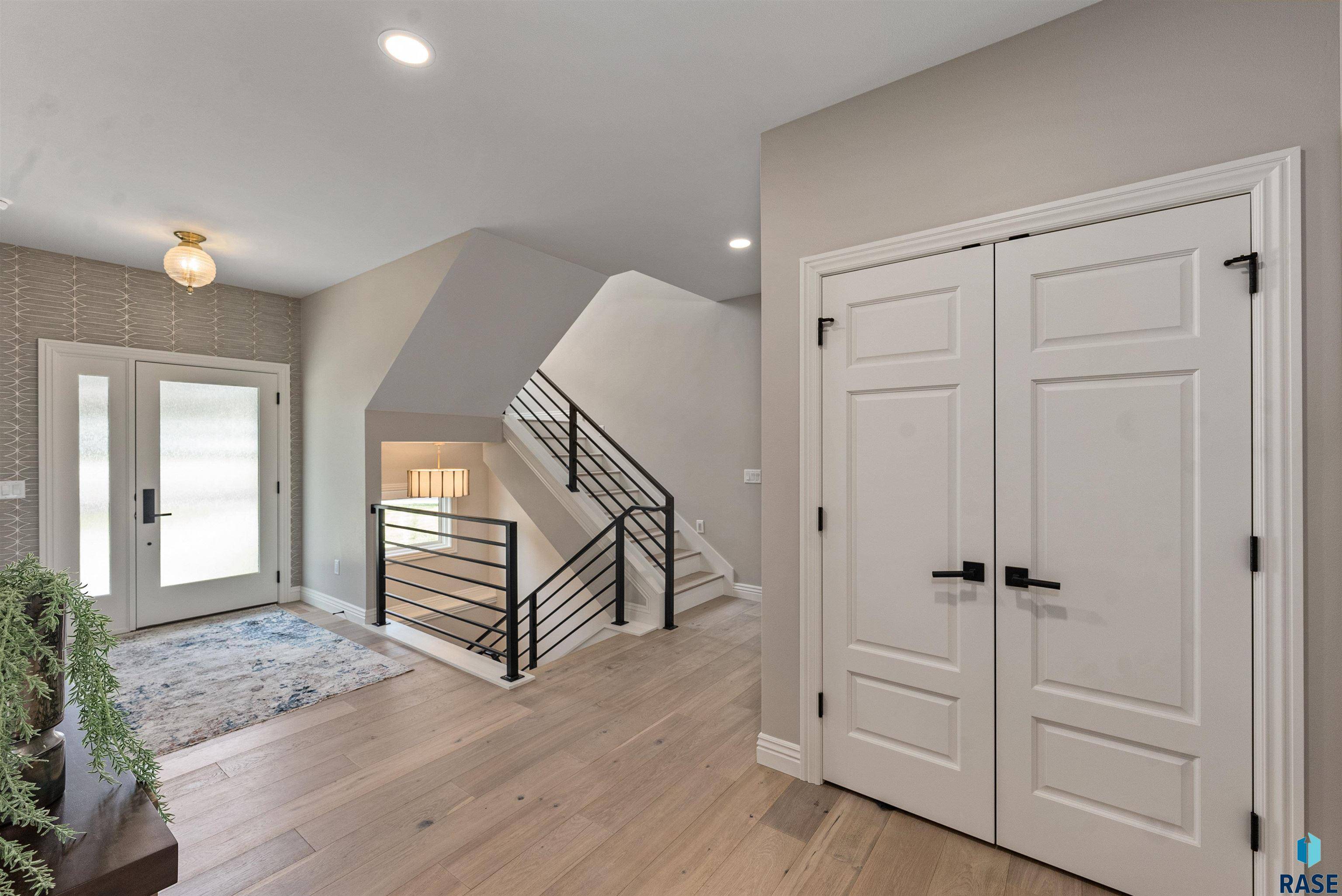Sioux Falls, SD 57106,2720 S Oriya Pl
