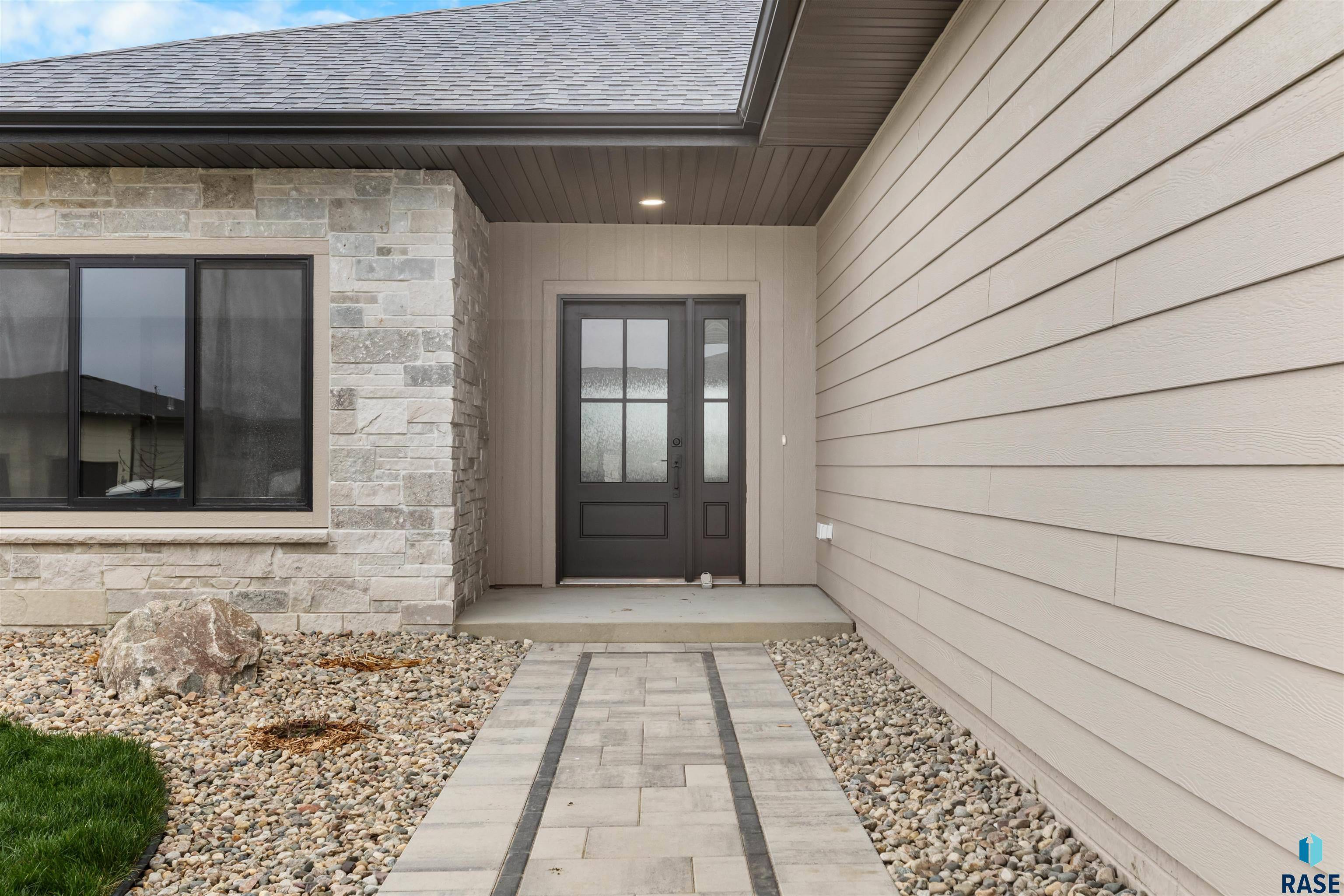 Sioux Falls, SD 57110,7309 E Shadow Pine Cir