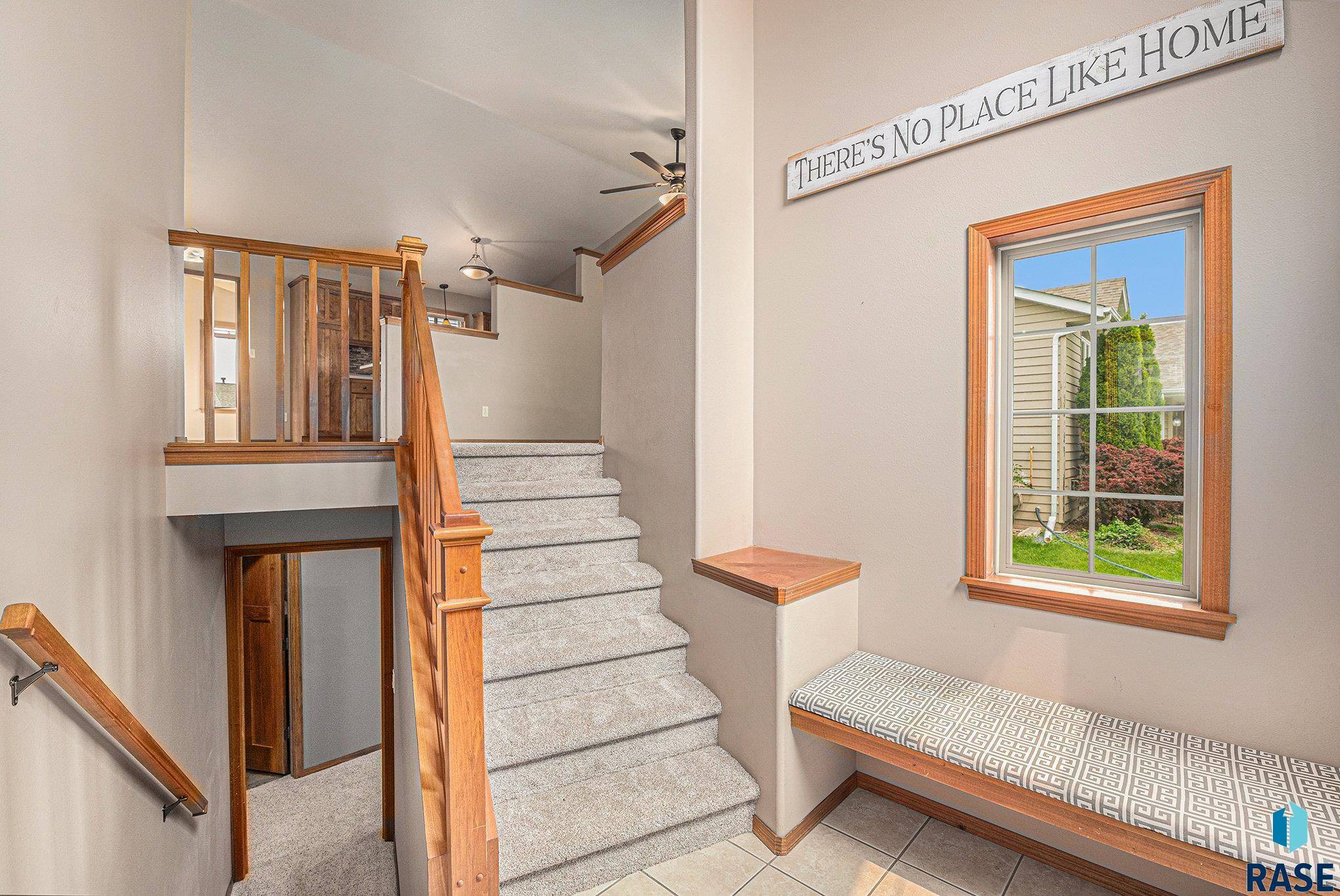 Sioux Falls, SD 57106,5547 S WEXFORD Ct
