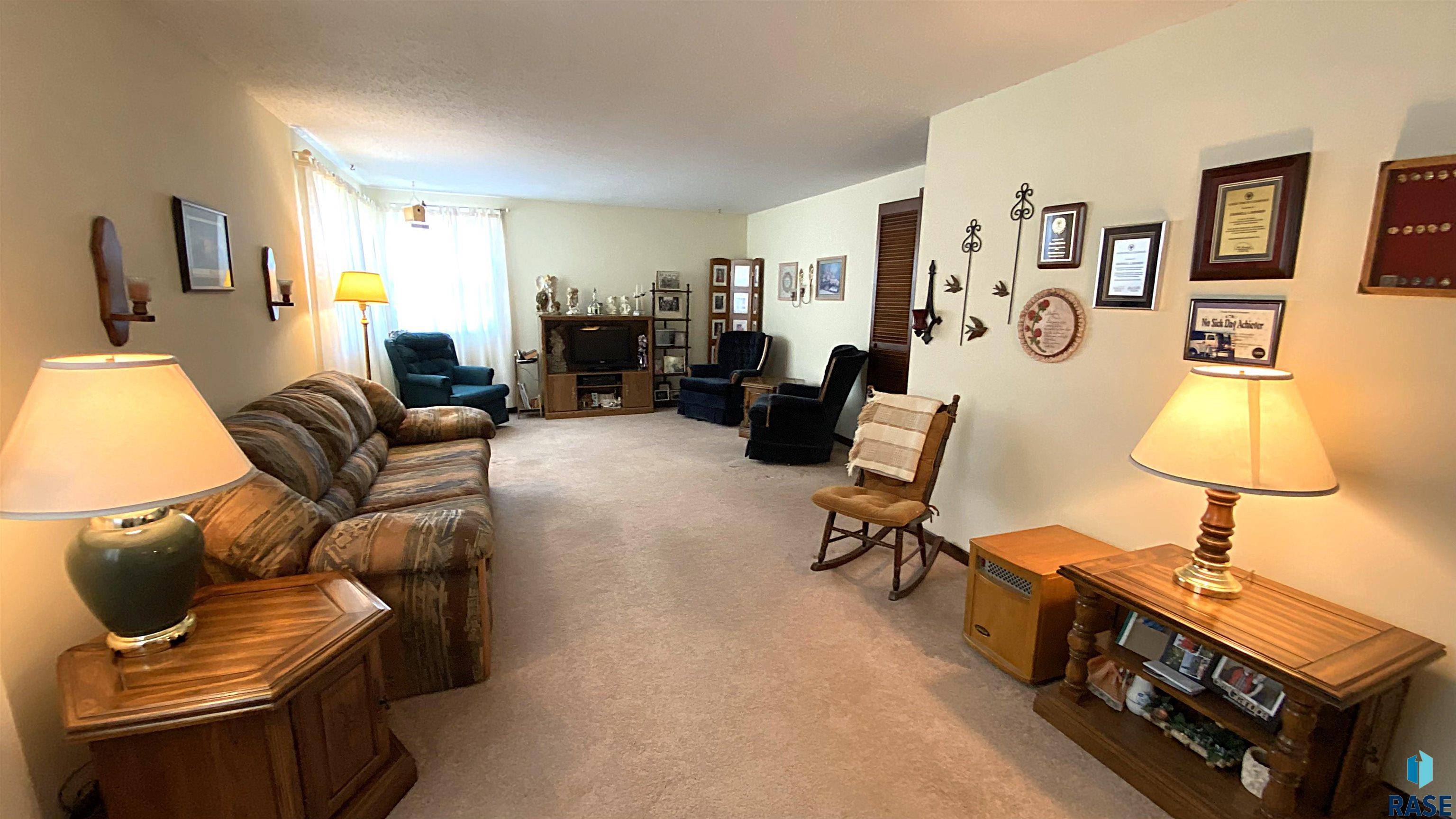 Sioux Falls, SD 57103,4013 E 21st St