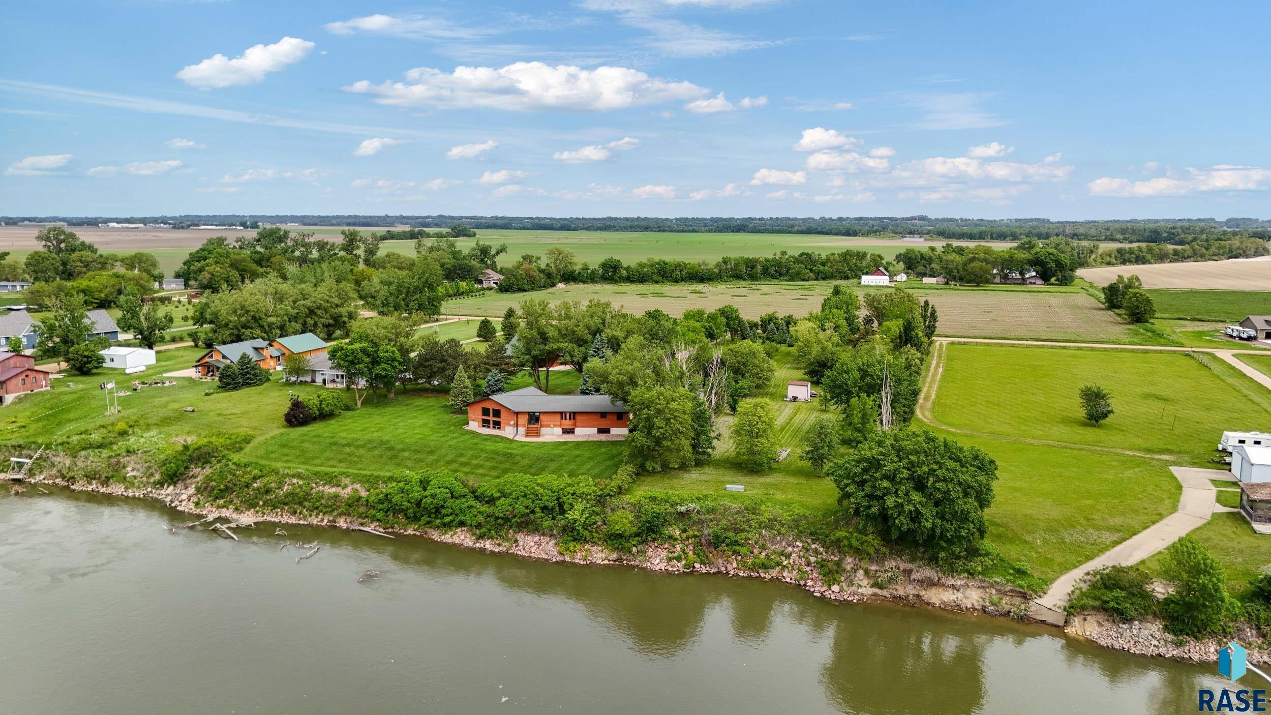 Burbank, SD 57069,46605 Missouri St