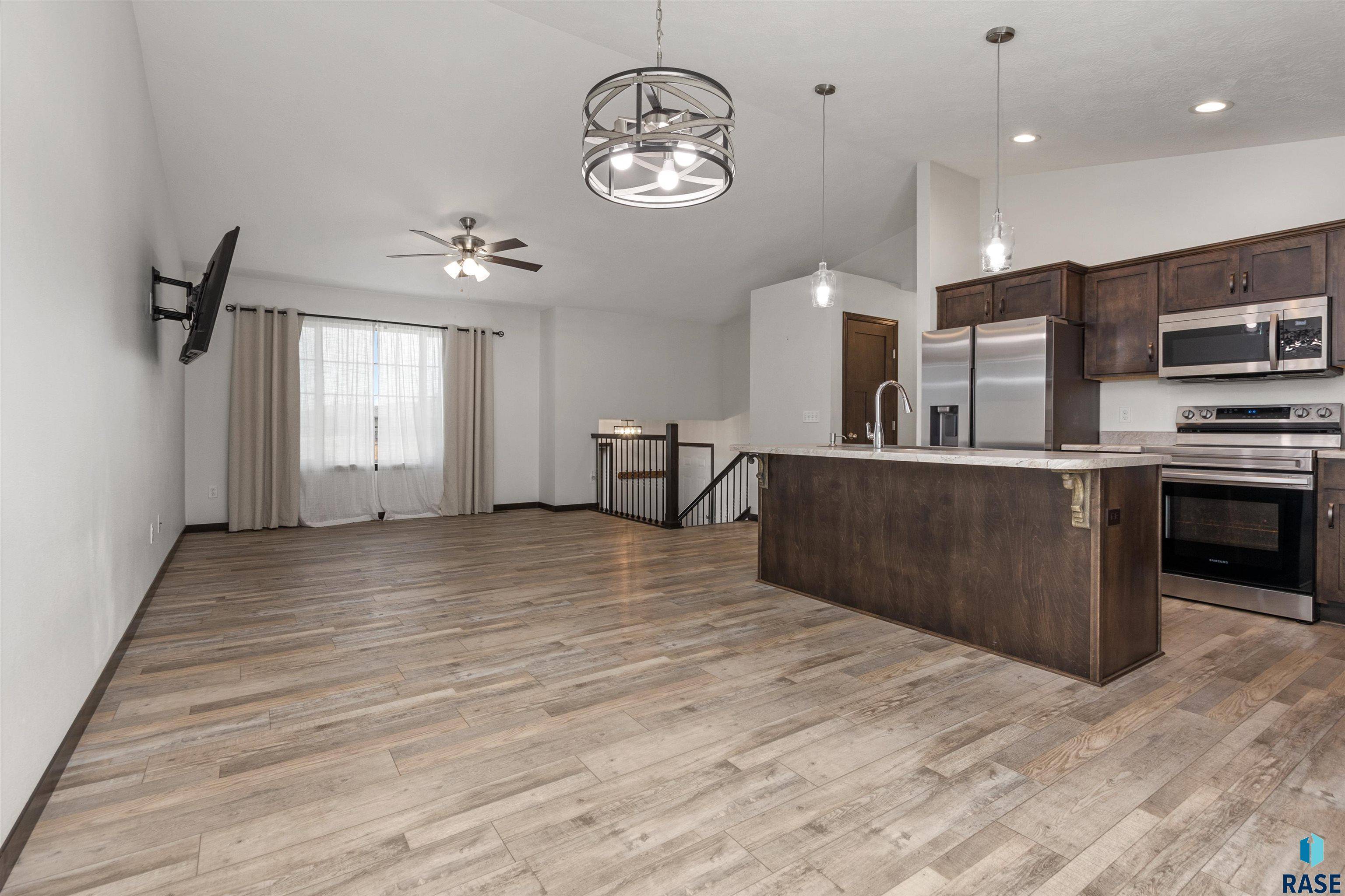 Sioux Falls, SD 57106,9509 W Liam St