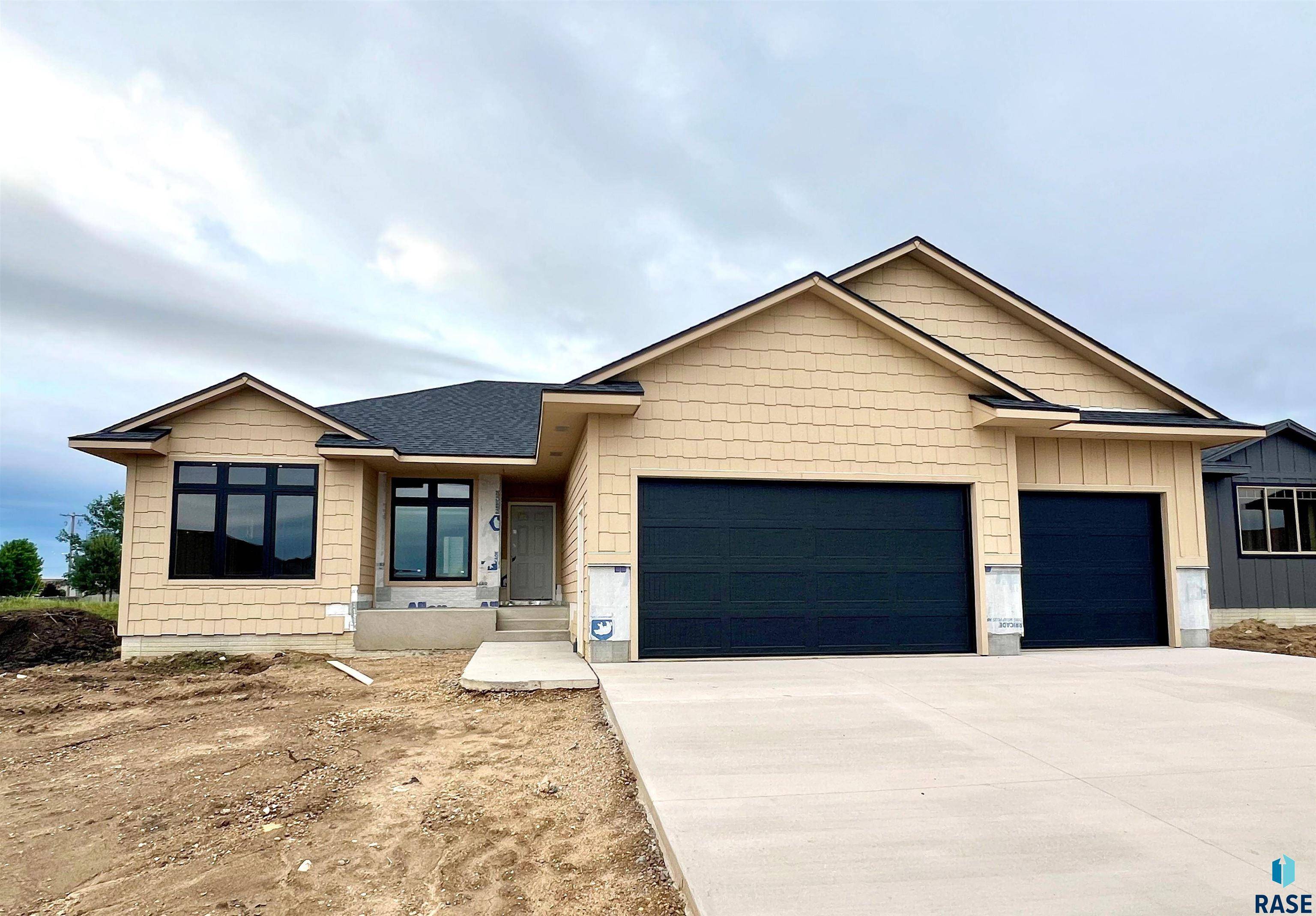 Sioux Falls, SD 57106,8601 W Rathburn St