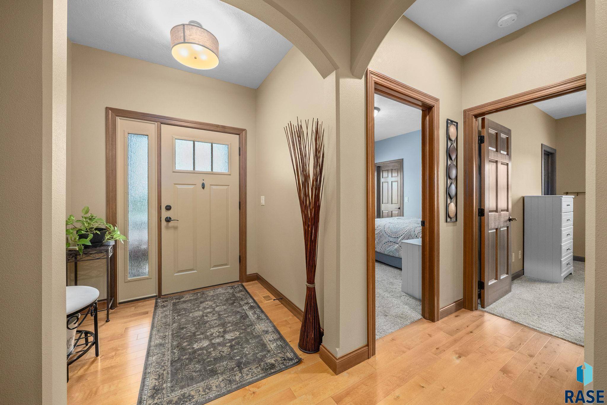Sioux Falls, SD 57106,1316 S Monticello Ct