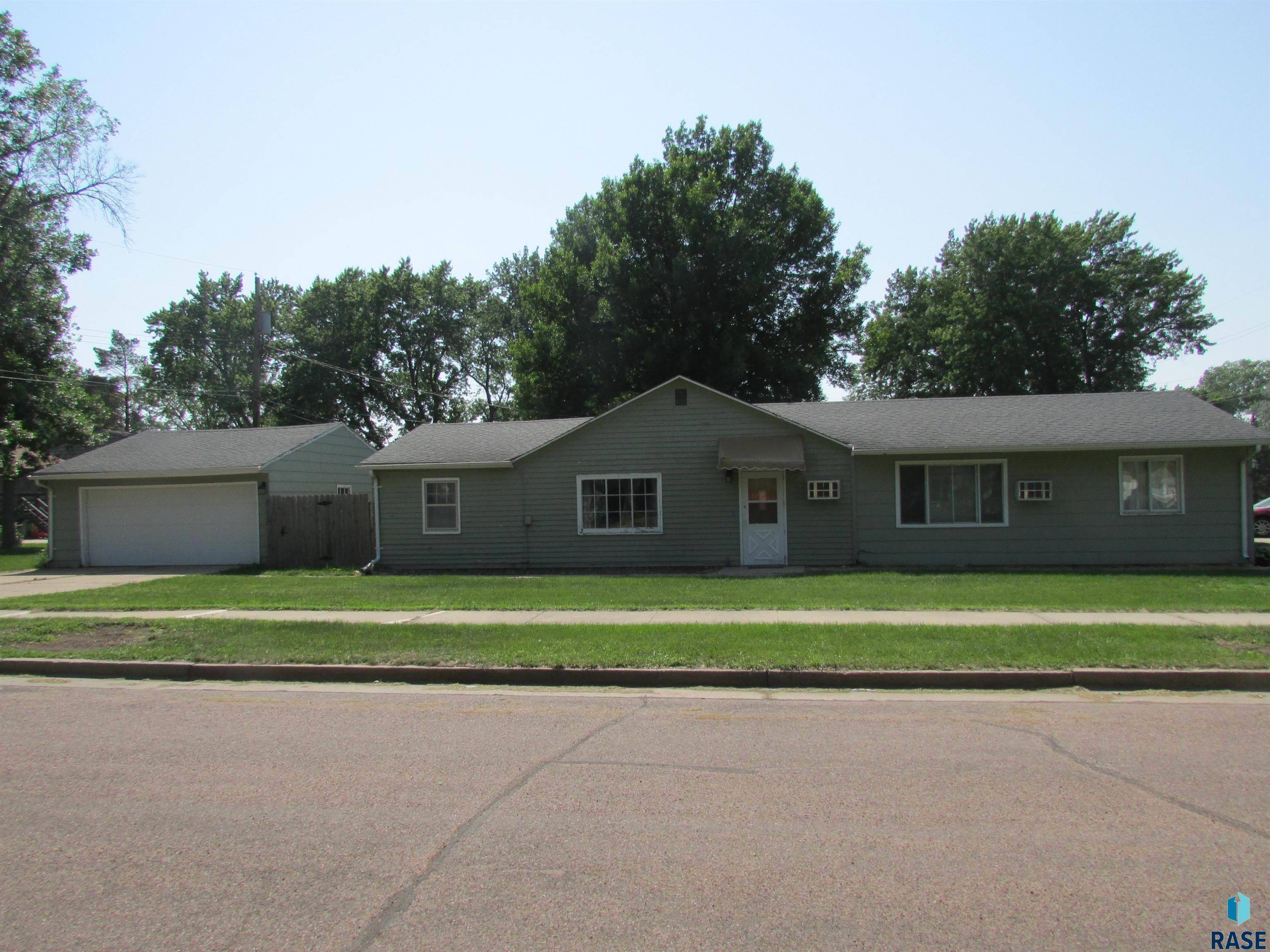 Sioux Falls, SD 57104,2701 W Bailey St