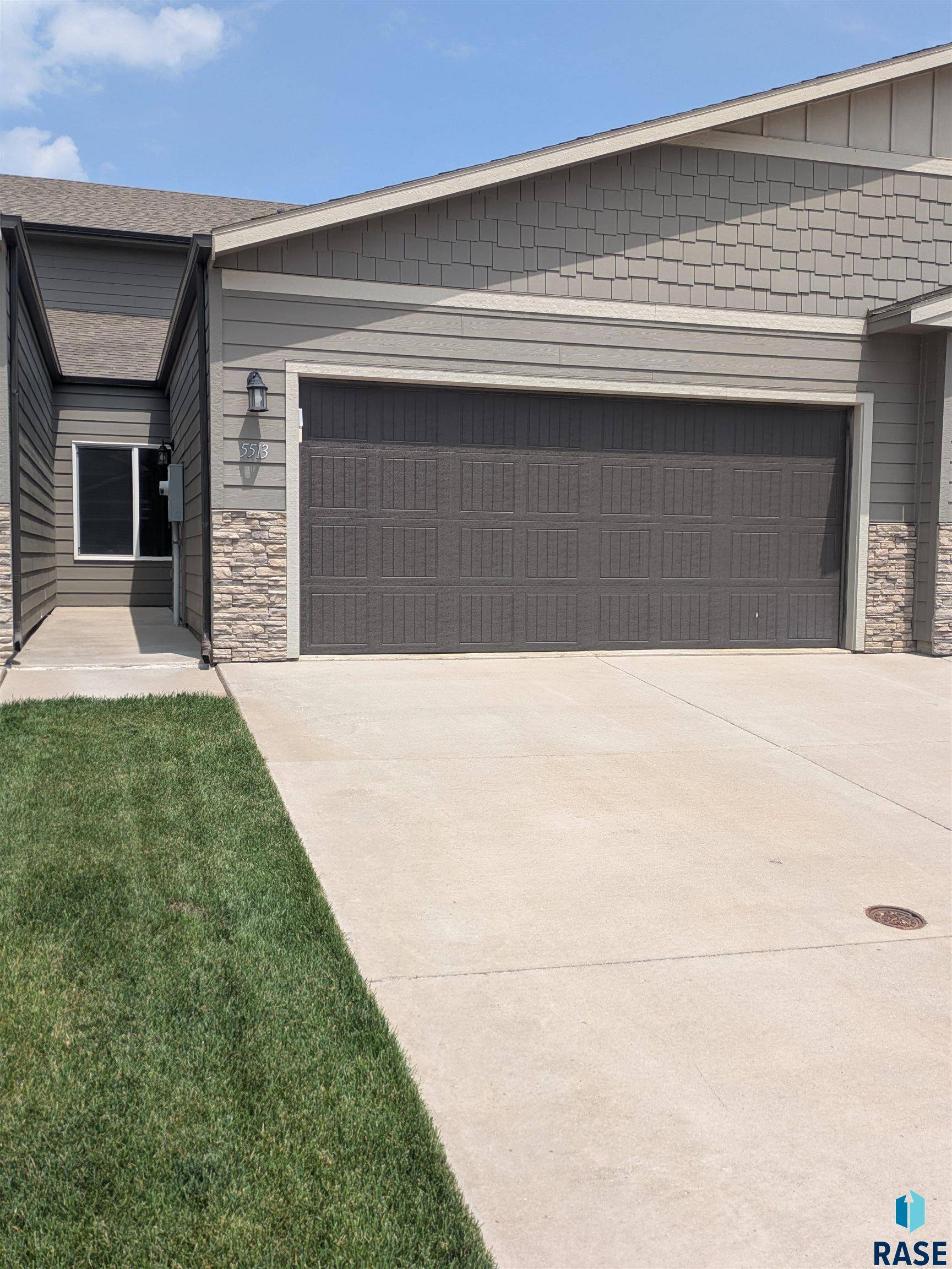Sioux Falls, SD 57108,5513 S Seville Pl