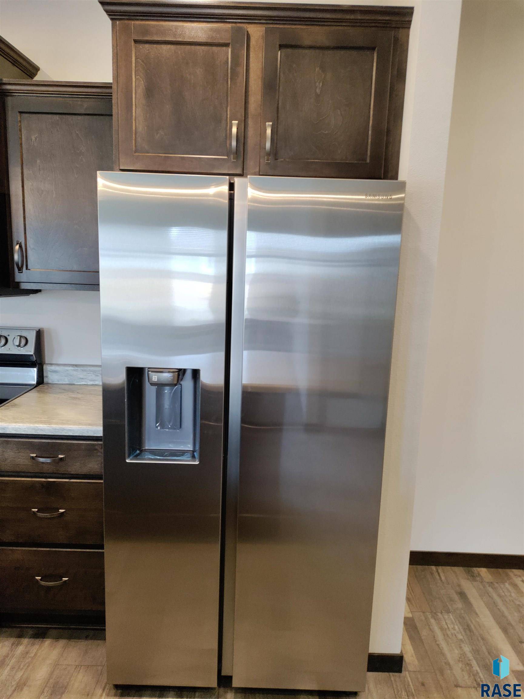 Sioux Falls, SD 57106,9402 Dolores Dr