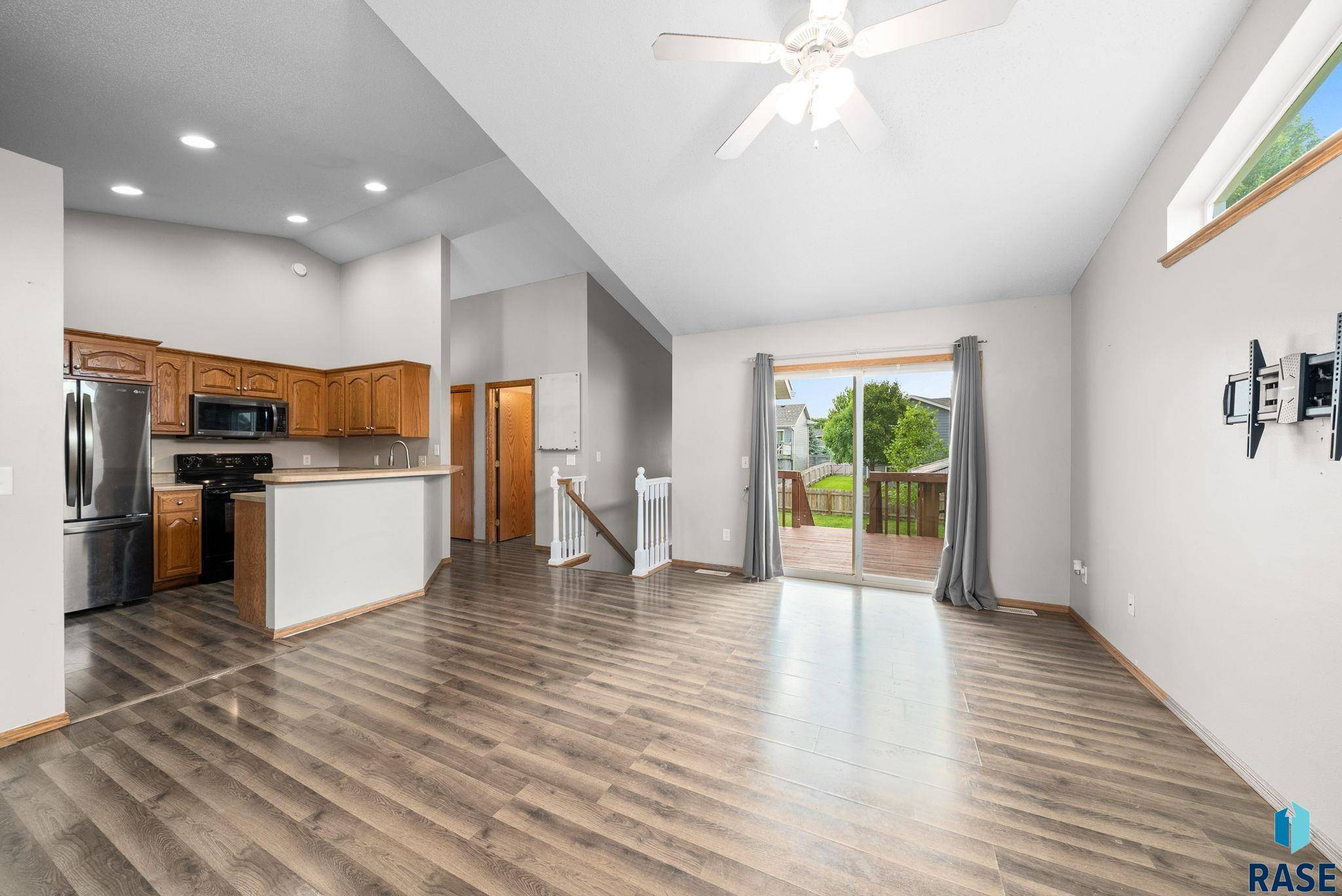 Sioux Falls, SD 57106,4801 S Galway Ave