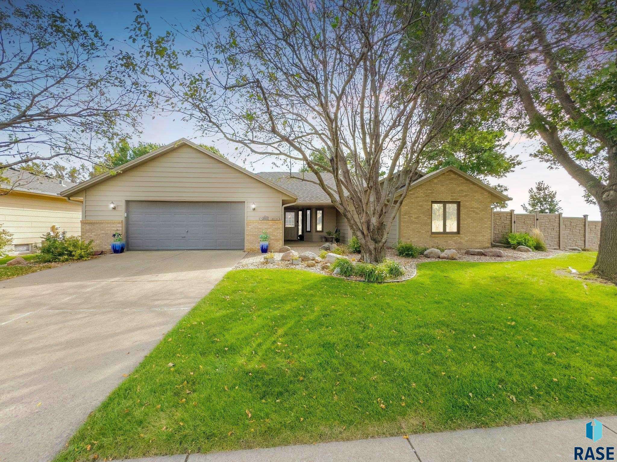 Sioux Falls, SD 57103,4808 S Shields Ave