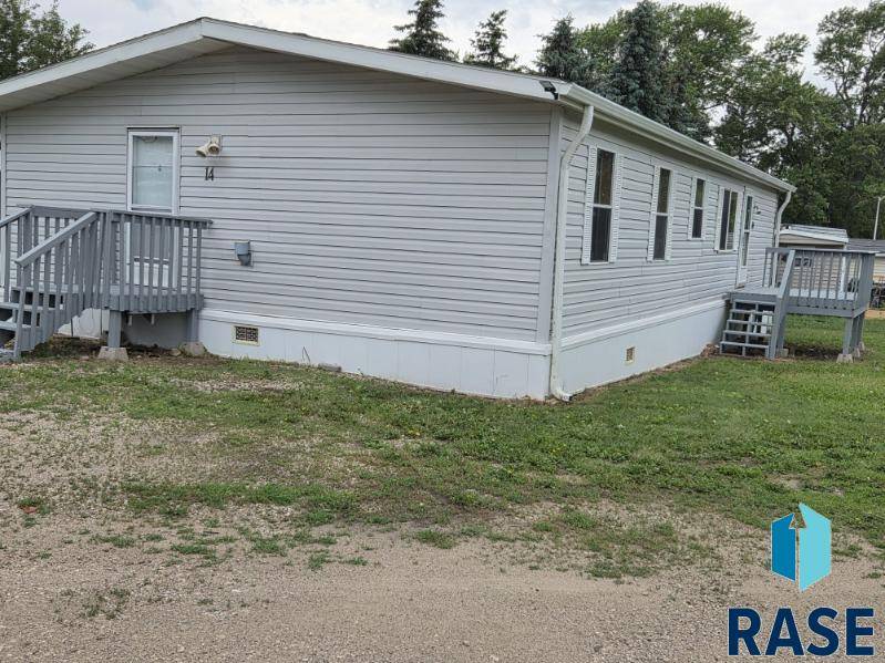 Beresford, SD 57004,400 E Maple St #Lot14