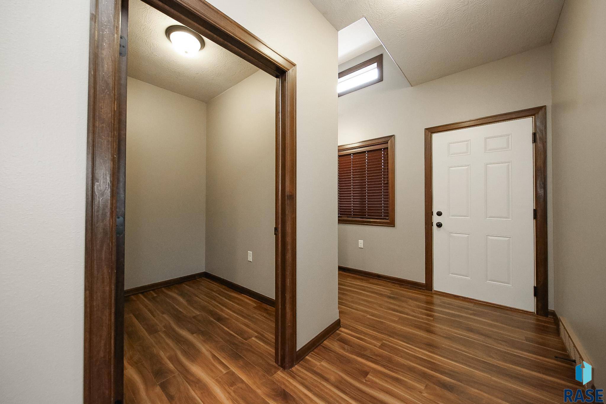Sioux Falls, SD 57108,6408 S Keller Cir