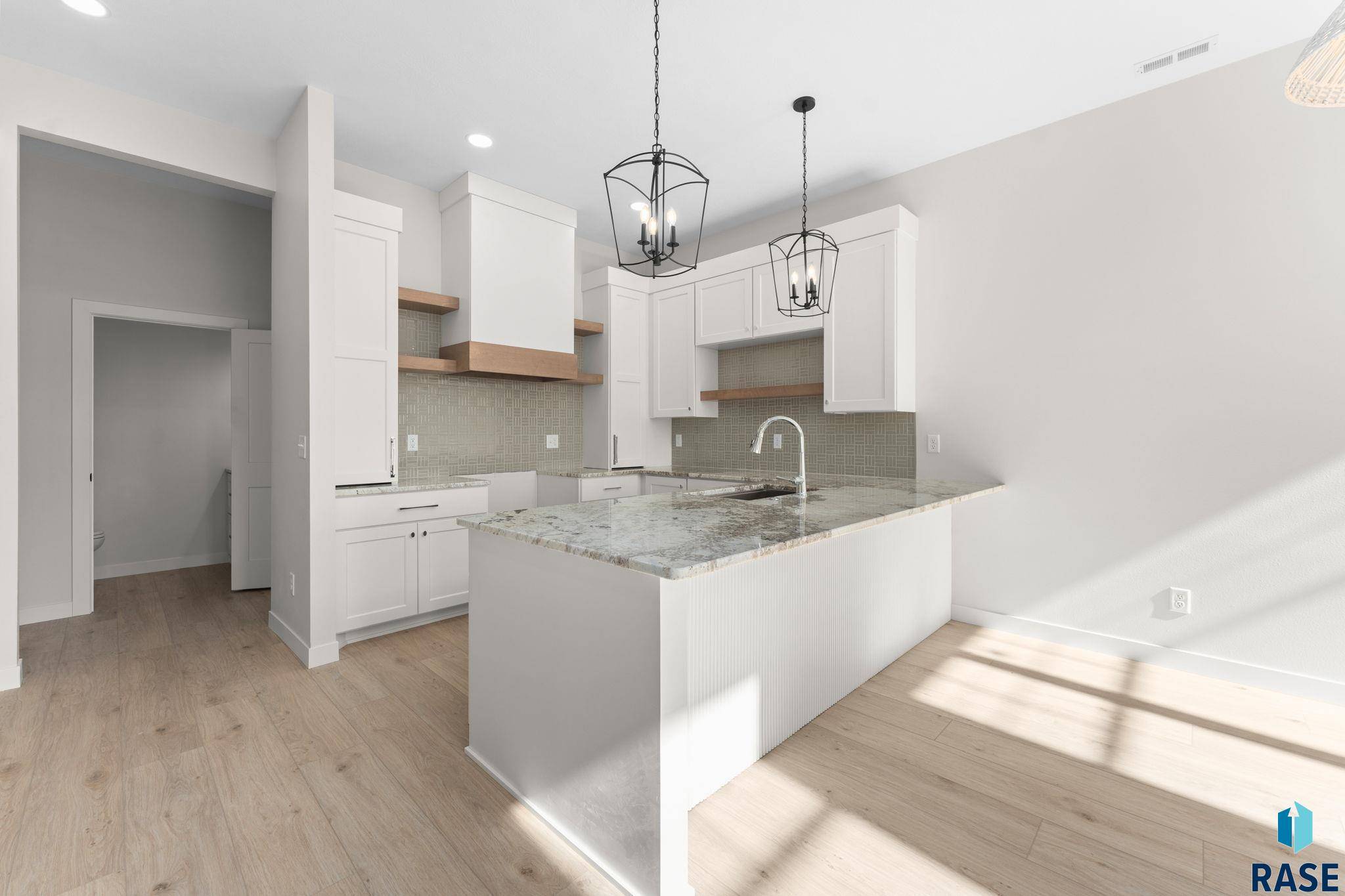 Sioux Falls, SD 57107,106 N Bryggen Pl
