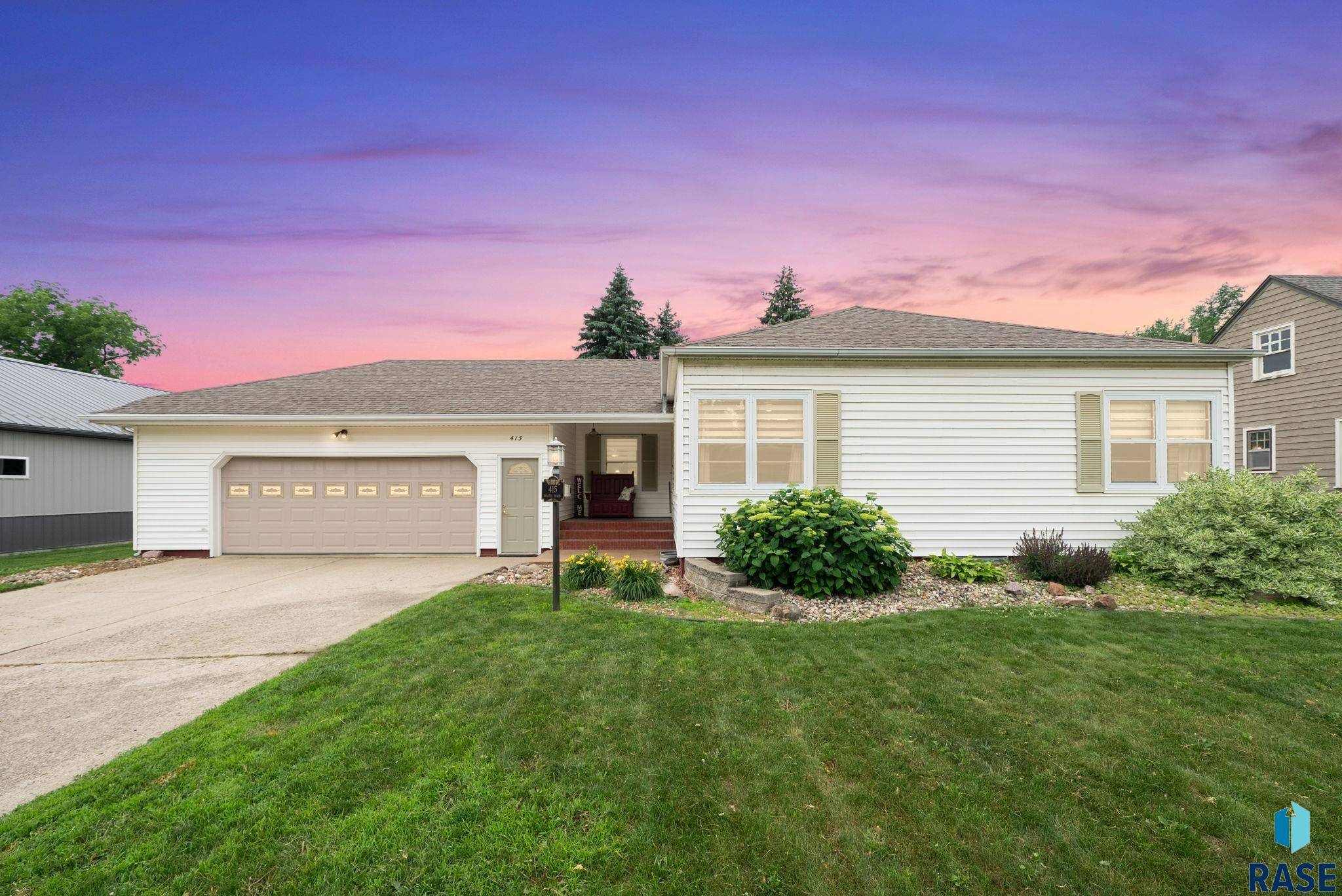 Canton, SD 57013,415 N Main St