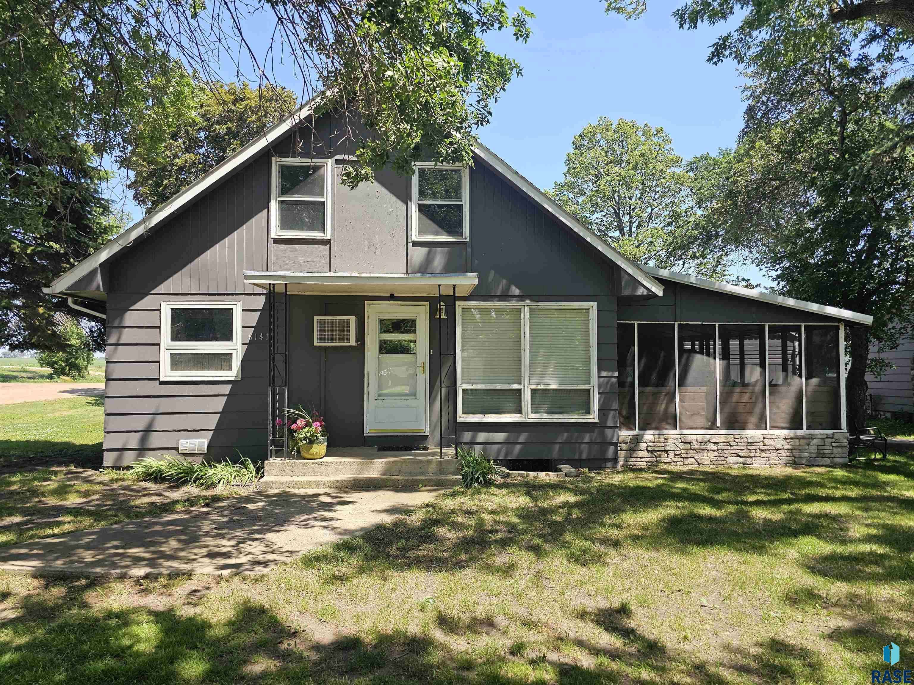 Madison, SD 57042,6141 Dakota Ave